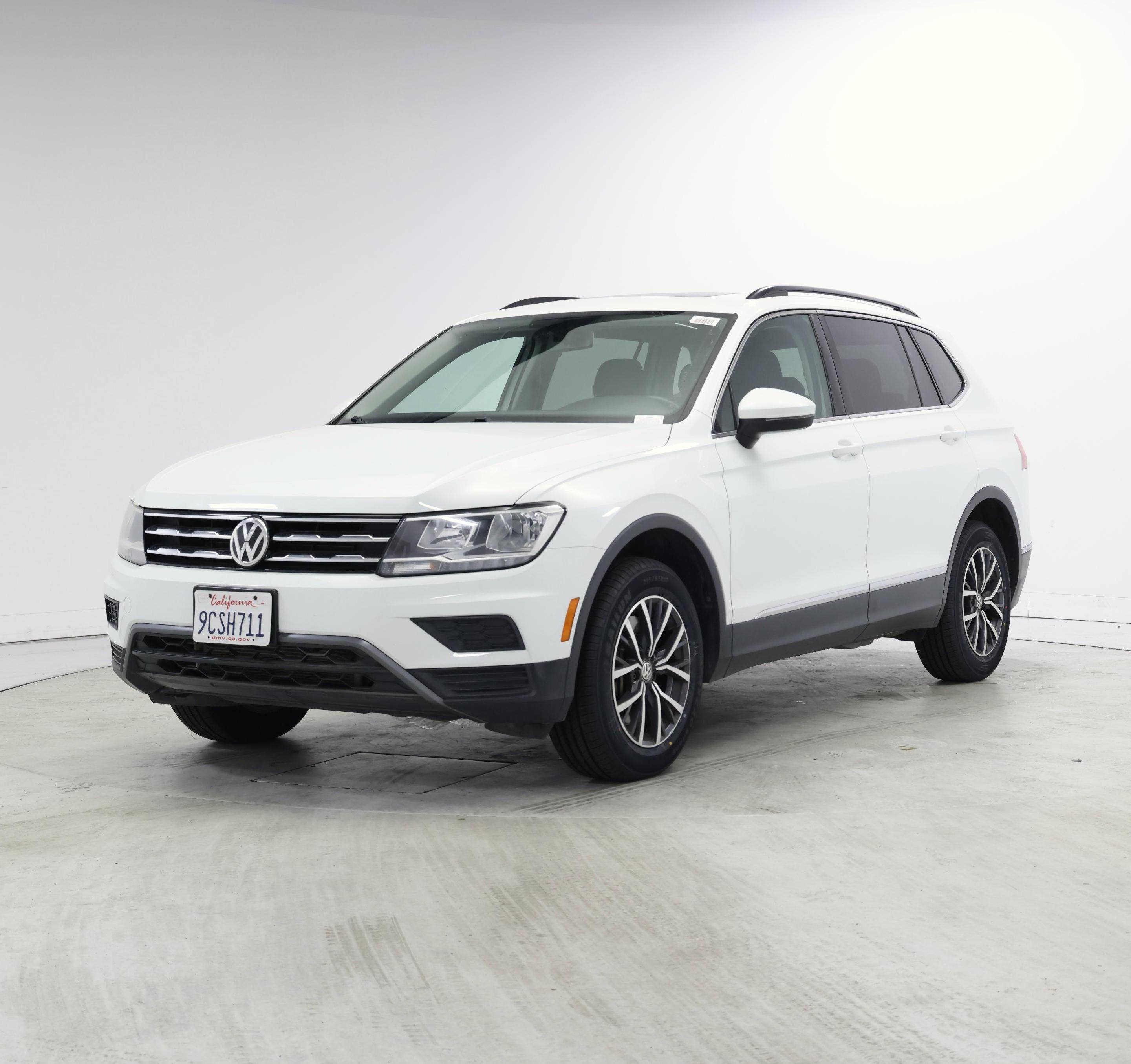 Thumbnail: 2020 Volkswagen Tiguan - 4