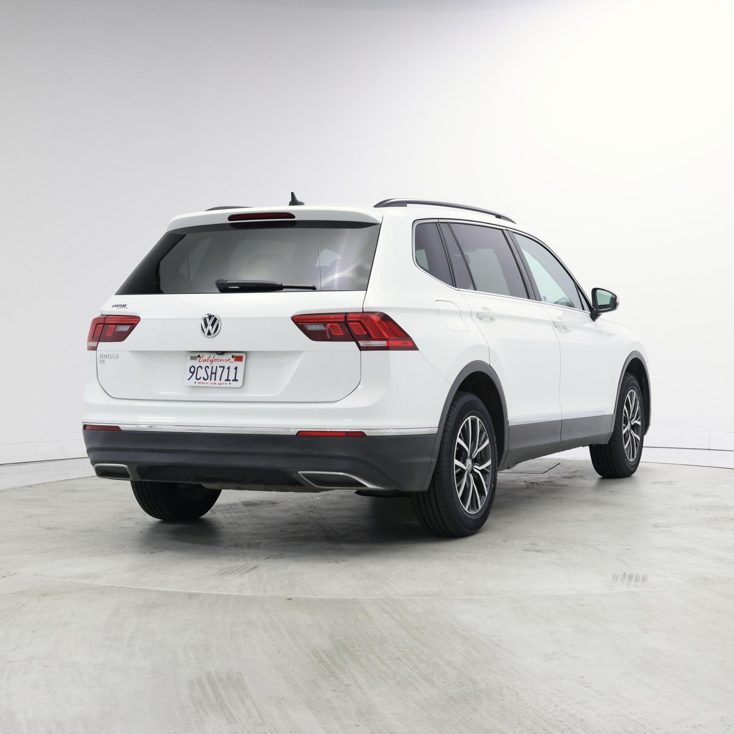 Thumbnail: 2020 Volkswagen Tiguan - 8