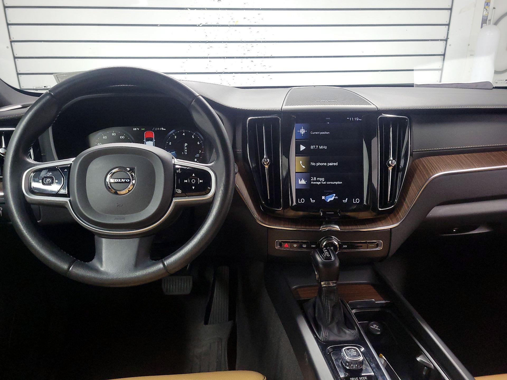Thumbnail: 2019 Volvo XC60 - 9
