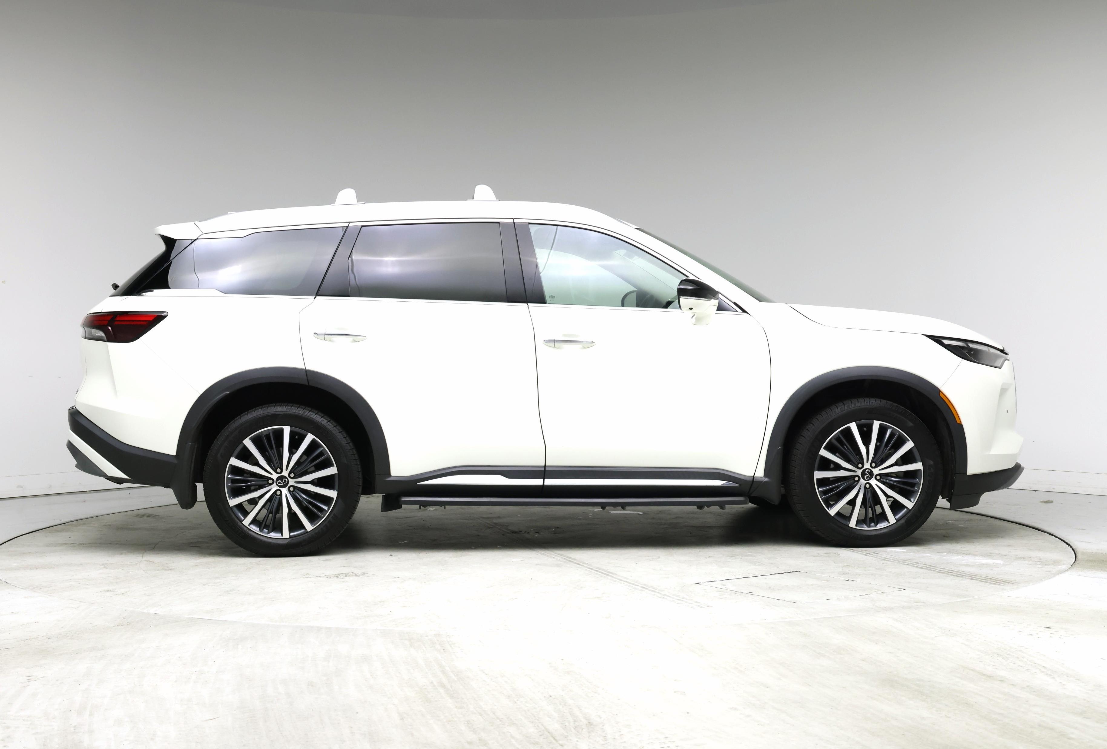Thumbnail: 2023 INFINITI QX60 - 7