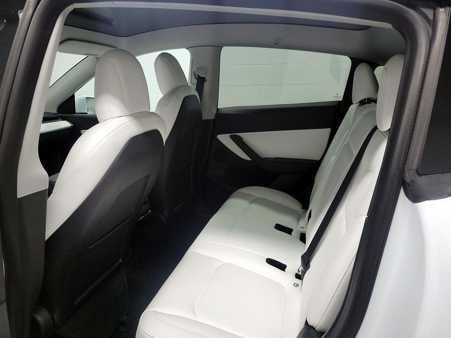 Thumbnail: 2022 Tesla Model Y - 18