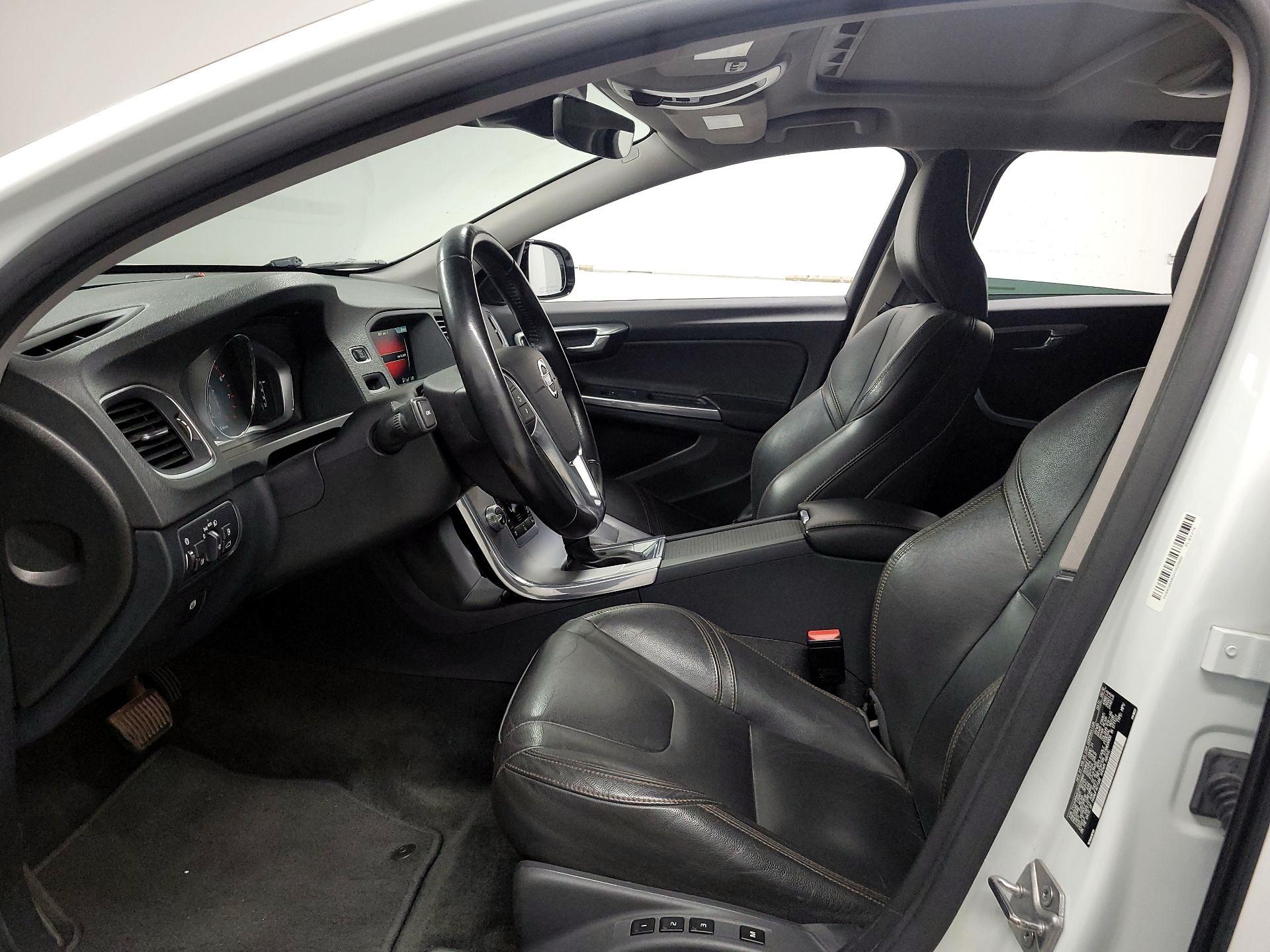 Thumbnail: 2017 Volvo S60 - 11