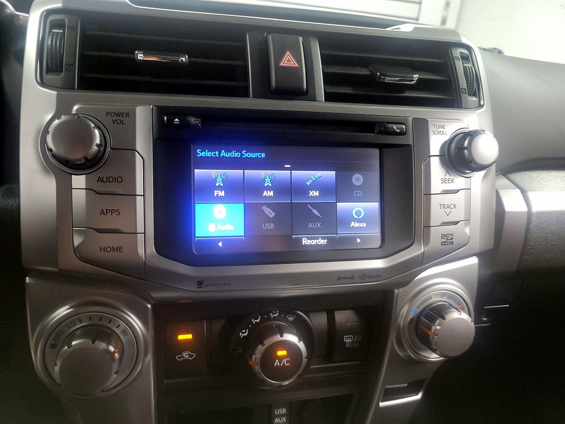 Thumbnail: 2016 Toyota 4Runner - 14