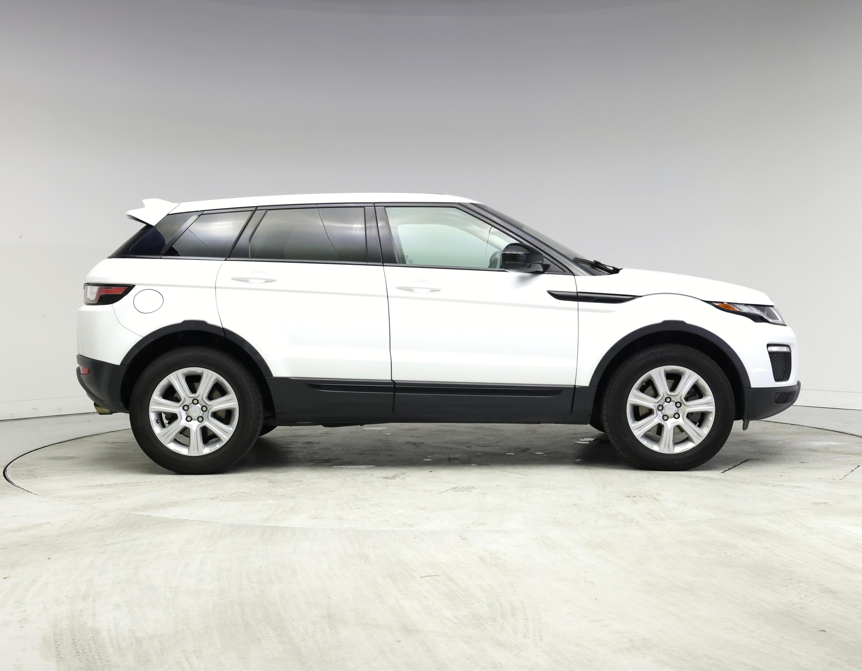 Thumbnail: 2016 Land Rover Range Rover Evoque - 7