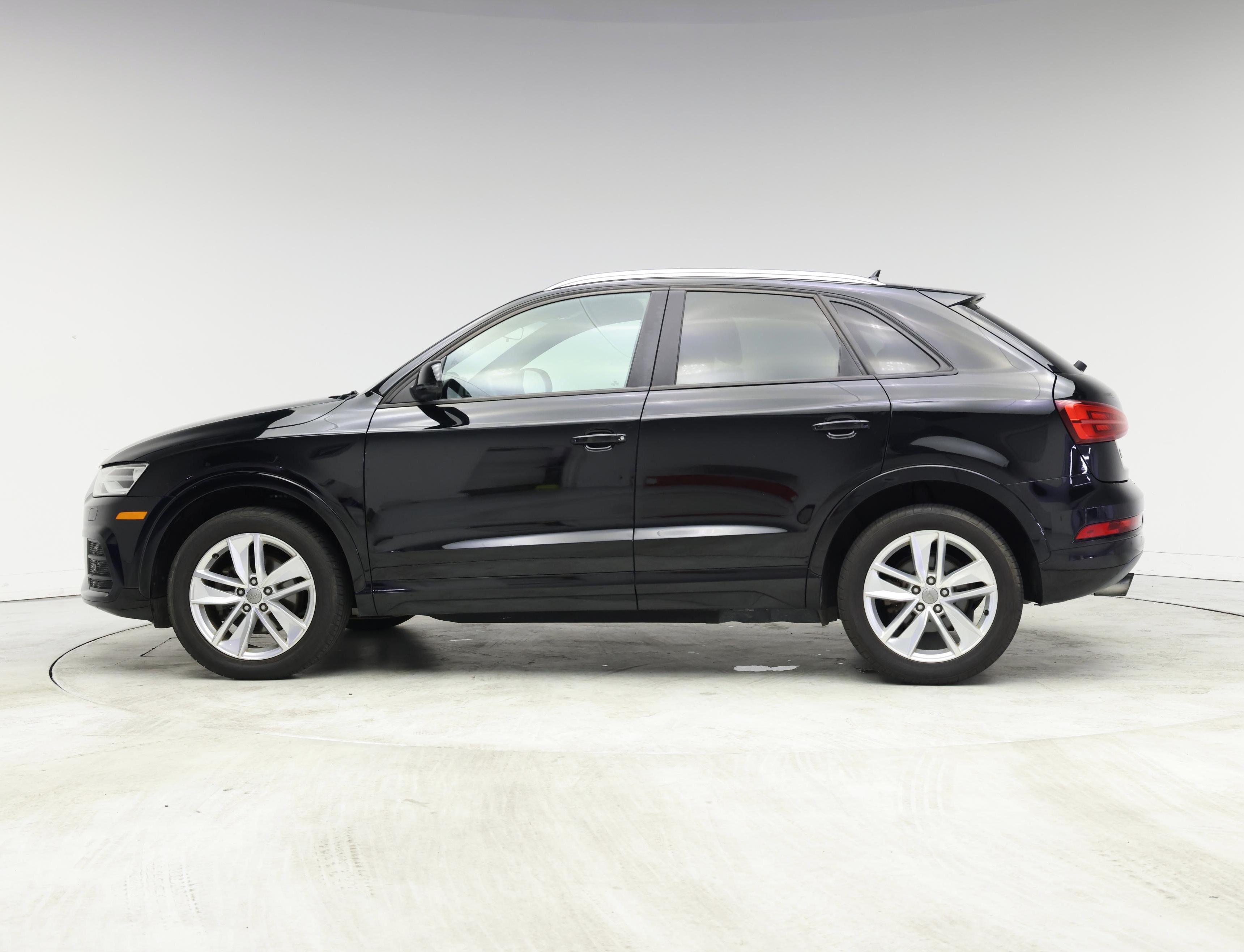Thumbnail: 2017 Audi Q3 - 3