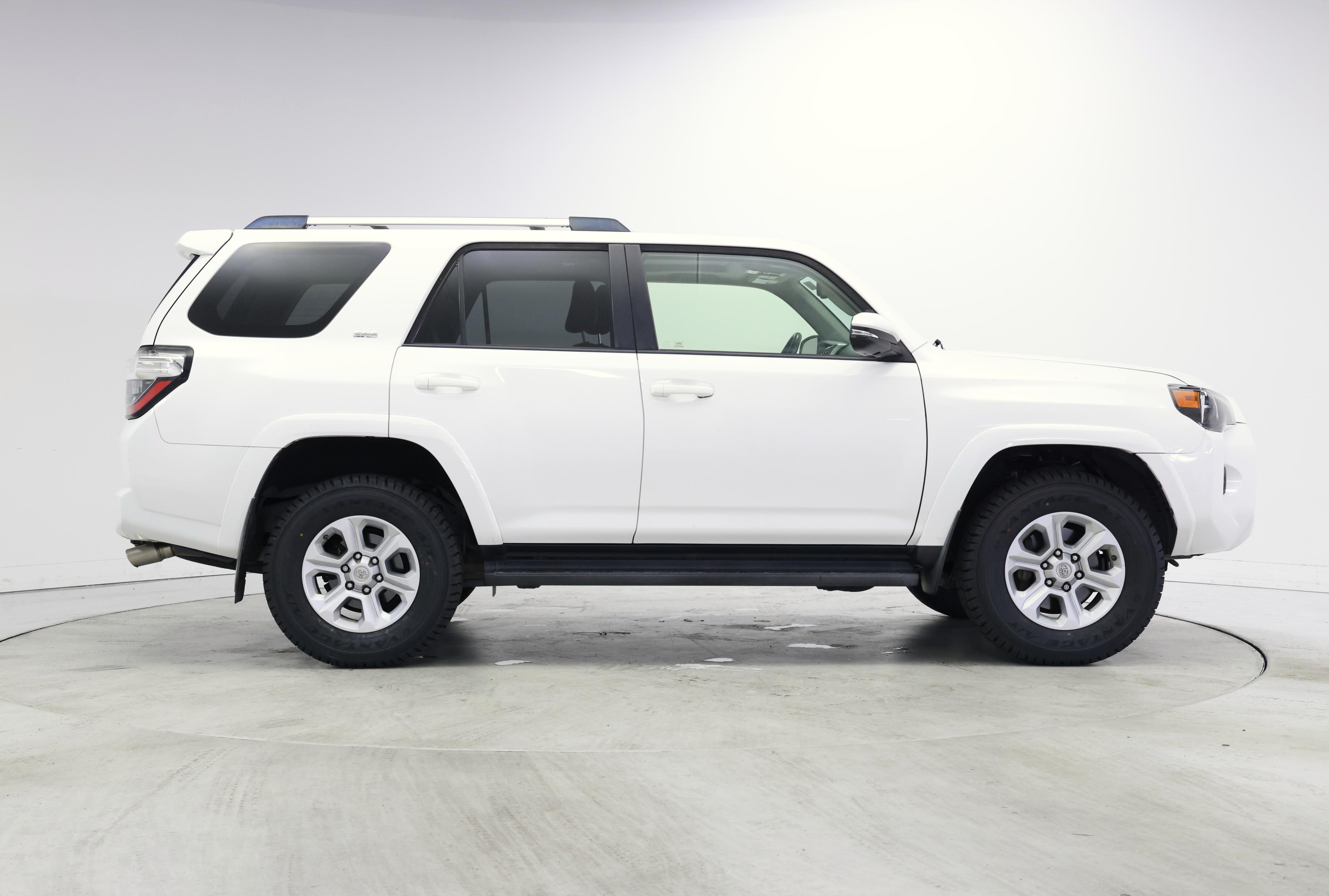 Thumbnail: 2019 Toyota 4Runner - 7
