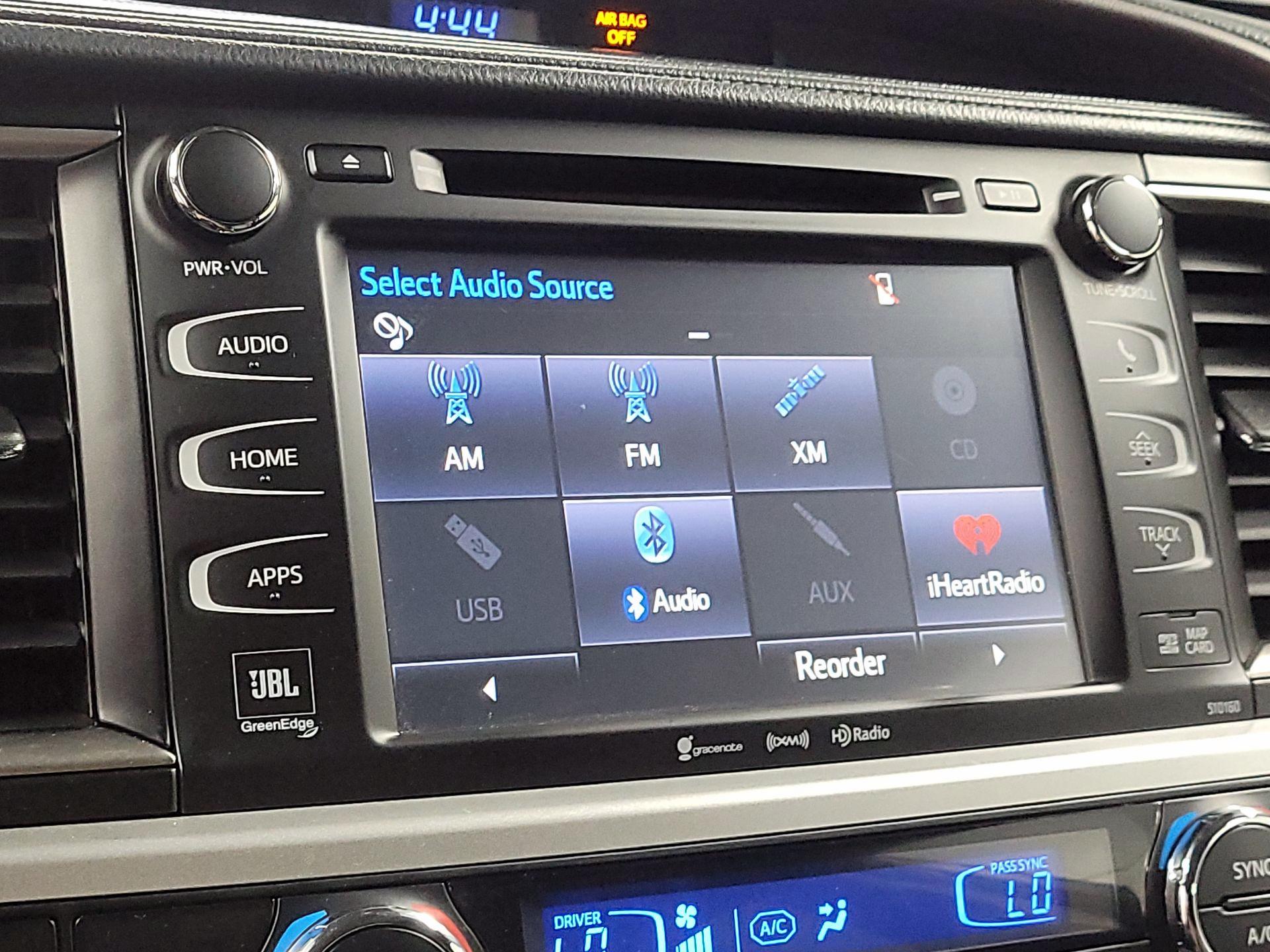 Thumbnail: 2016 Toyota Highlander - 14