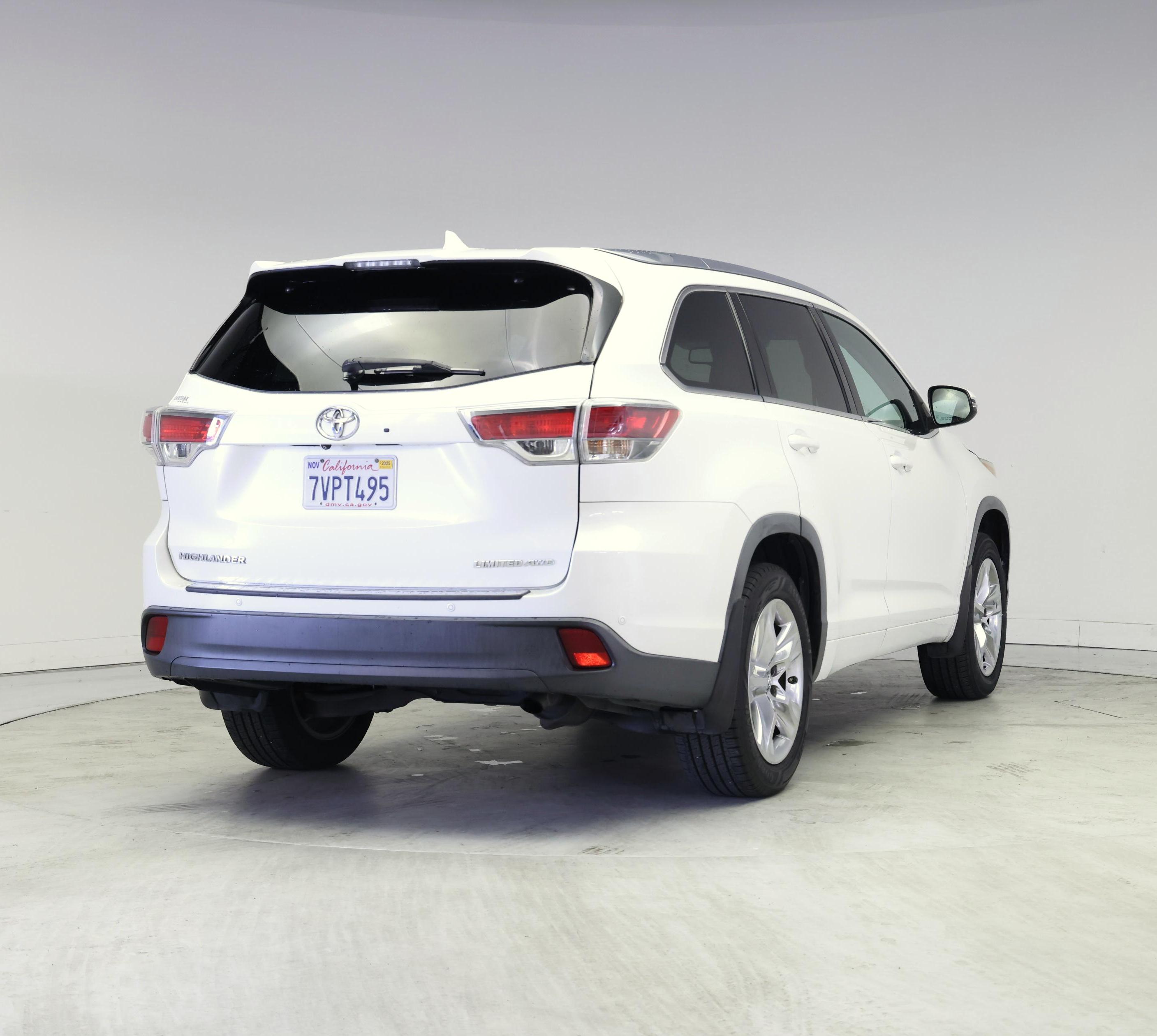Thumbnail: 2016 Toyota Highlander - 8