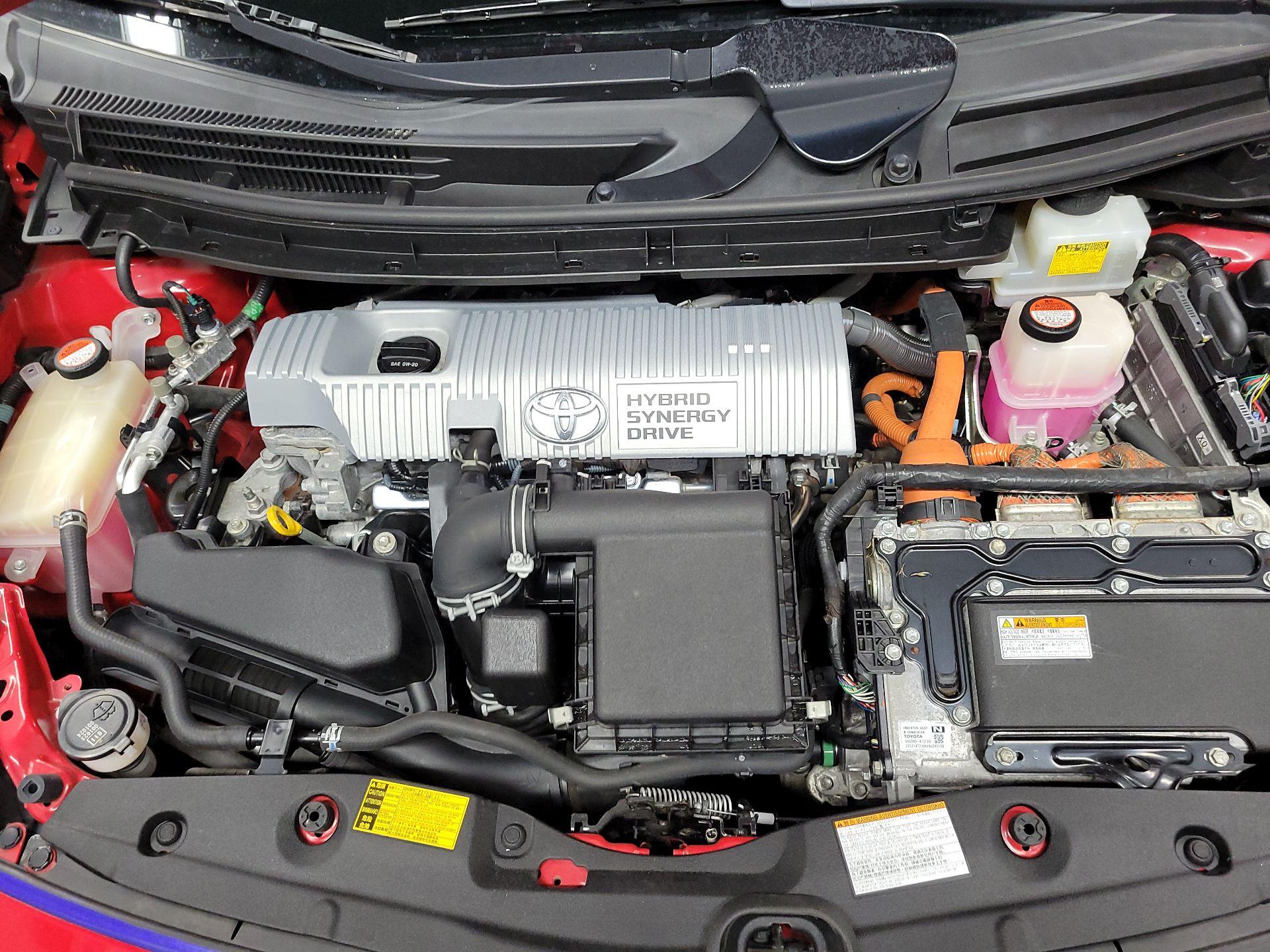 Thumbnail: 2015 Toyota Prius - 19
