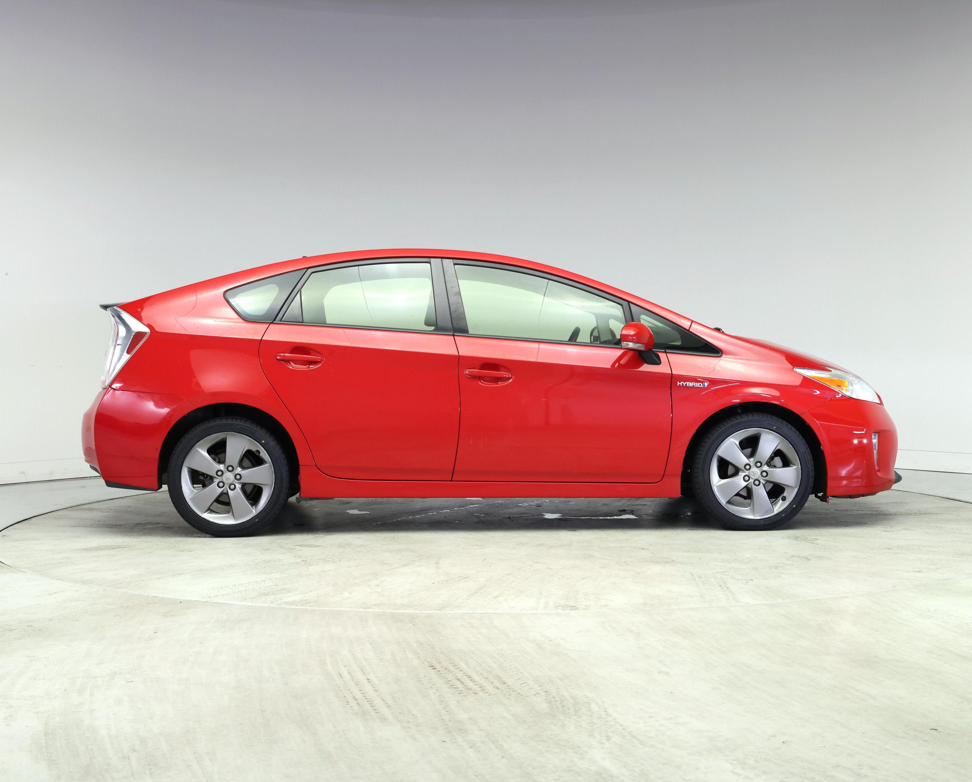 Thumbnail: 2015 Toyota Prius - 7