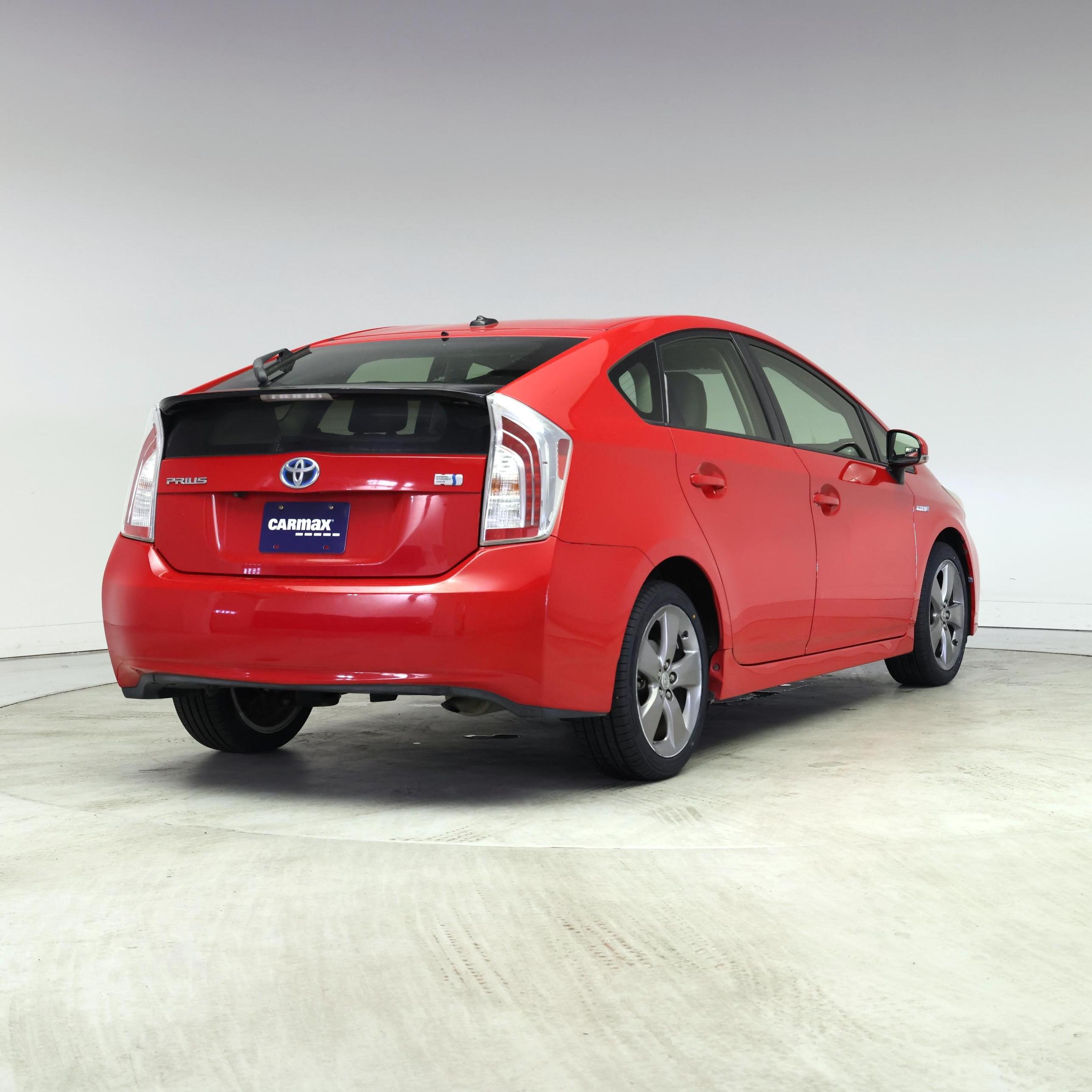 Thumbnail: 2015 Toyota Prius - 8