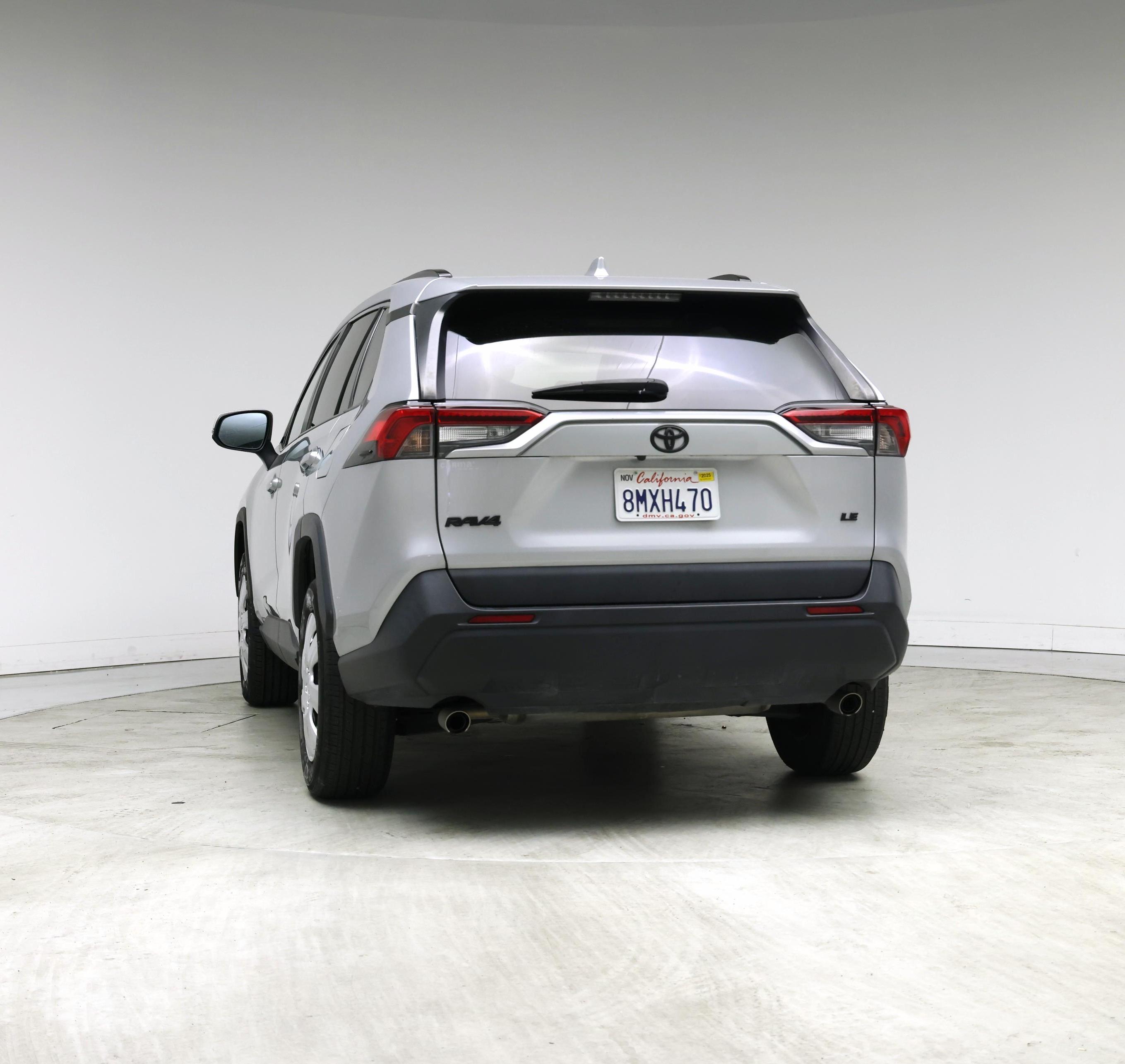 Thumbnail: 2019 Toyota RAV4 - 6