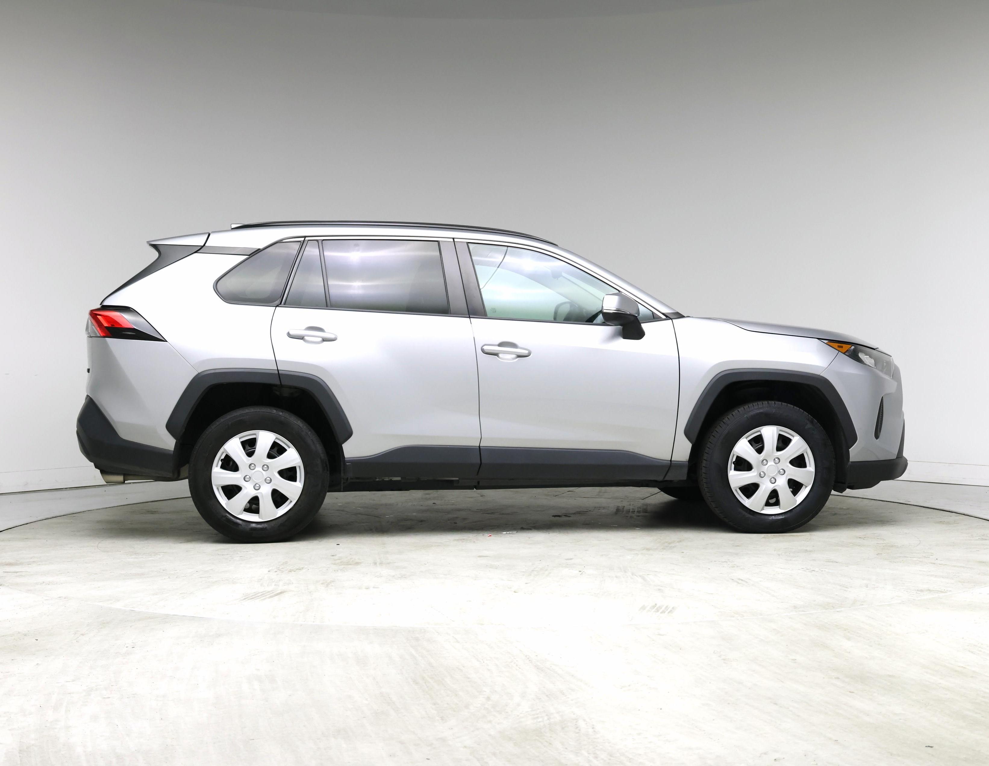 Thumbnail: 2019 Toyota RAV4 - 7