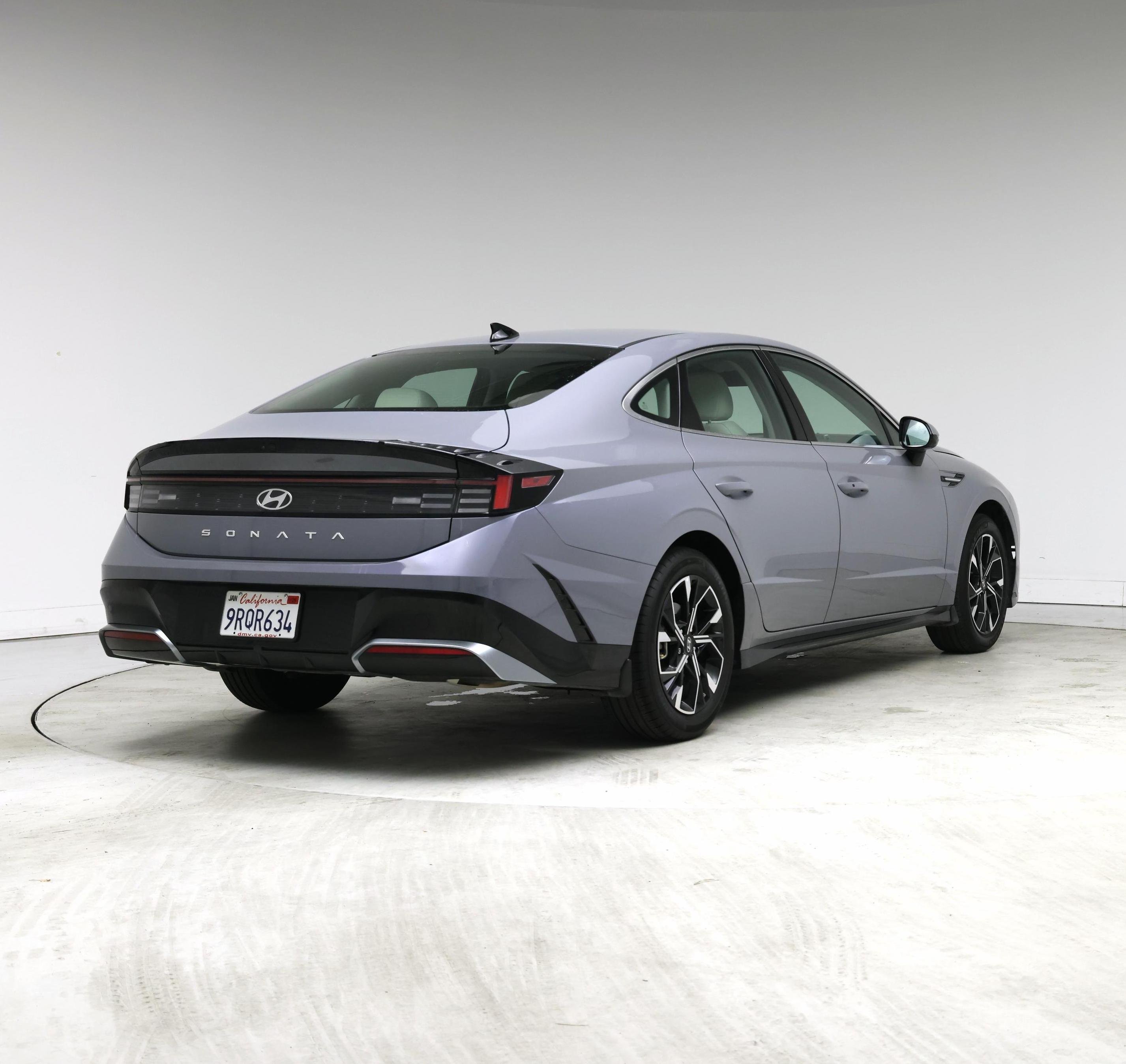 Thumbnail: 2024 Hyundai Sonata - 8