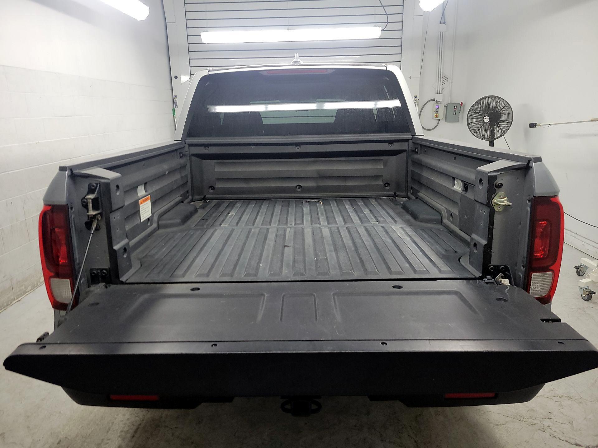 Thumbnail: 2019 Honda Ridgeline - 19