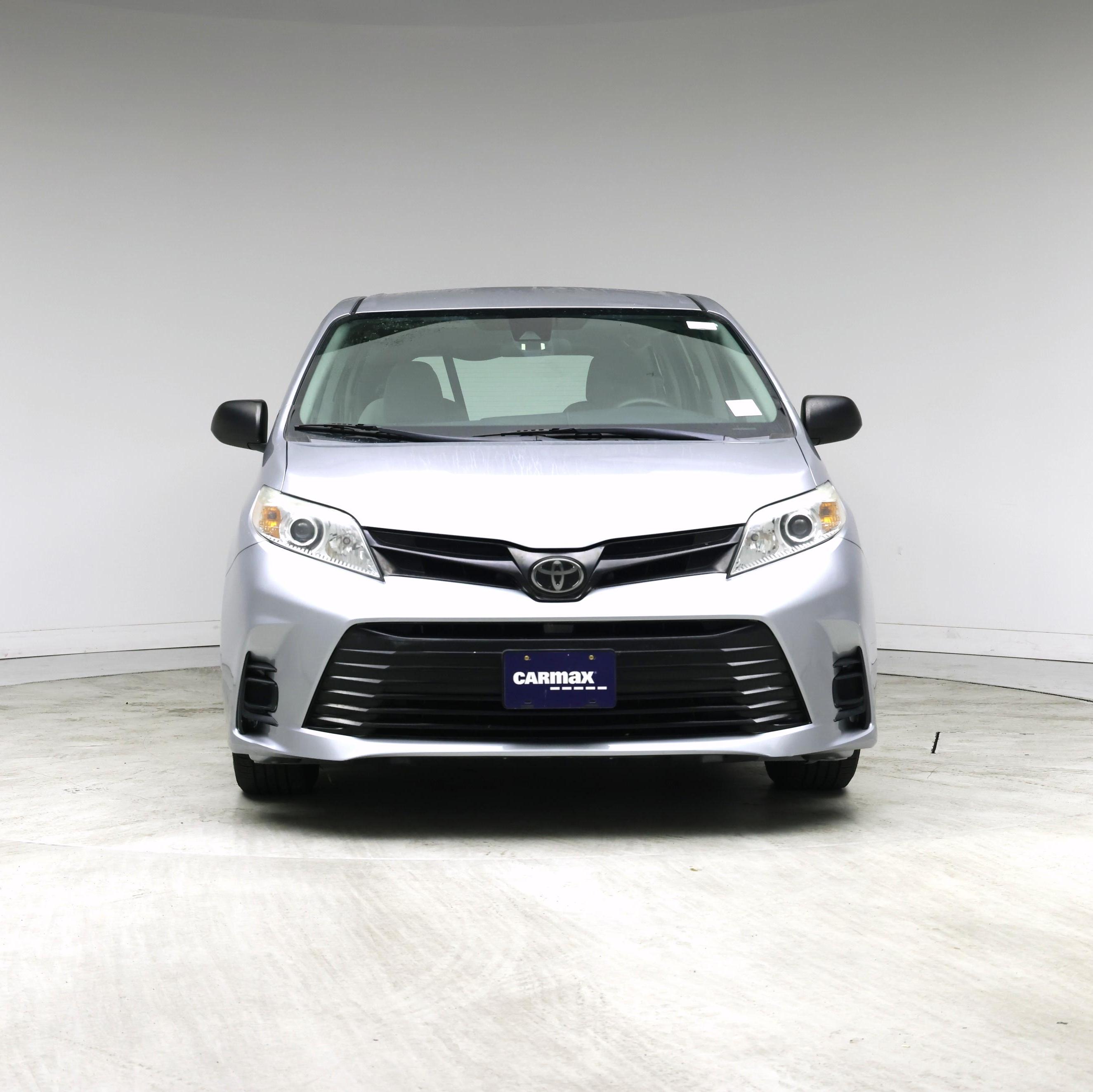 Thumbnail: 2018 Toyota Sienna - 5