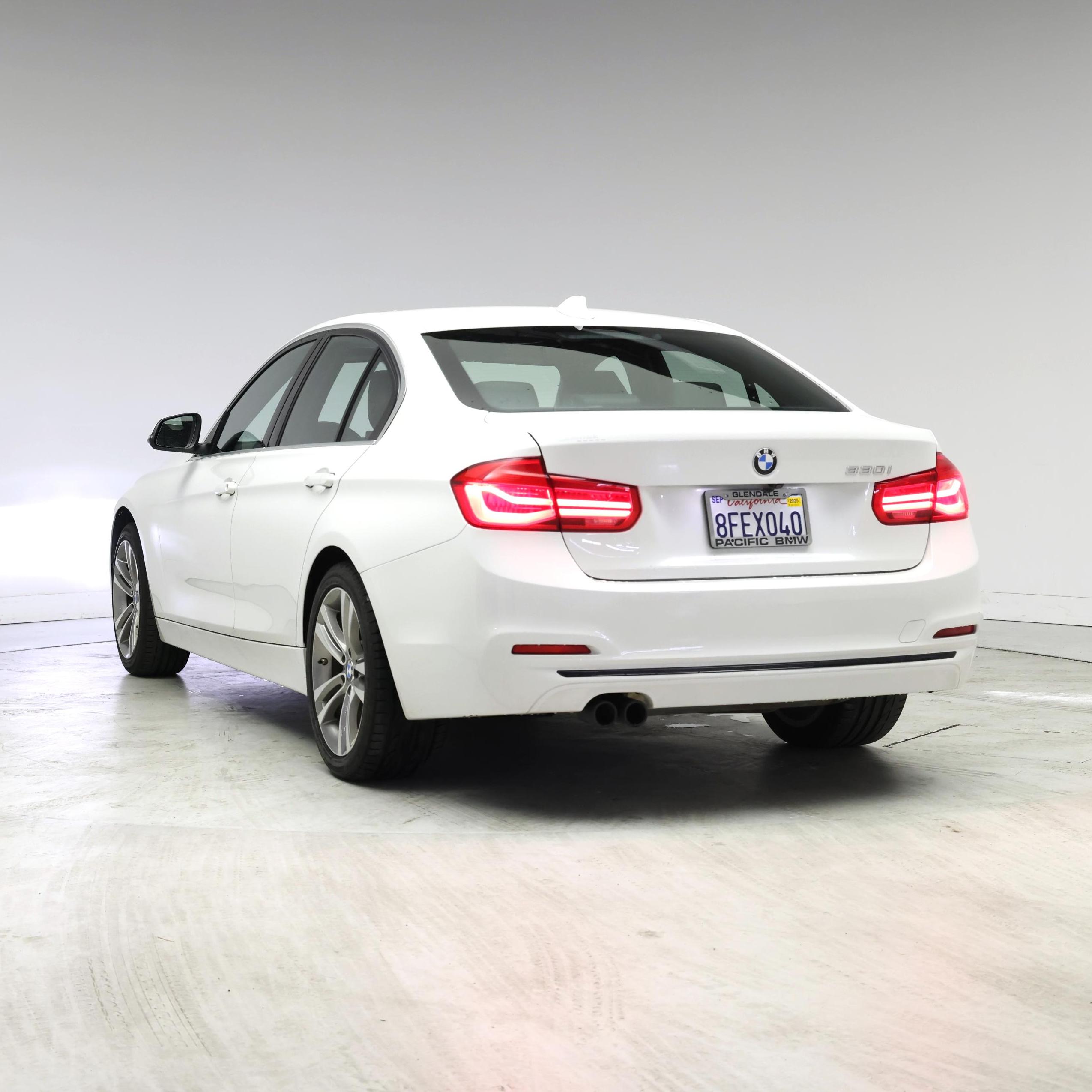 Thumbnail: 2018 BMW 3 Series - 2