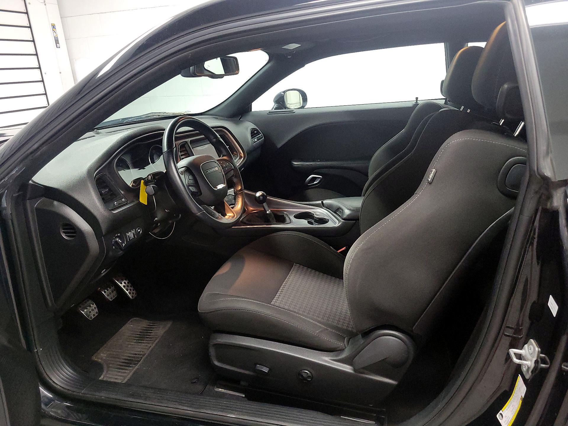 Thumbnail: 2019 Dodge Challenger - 11