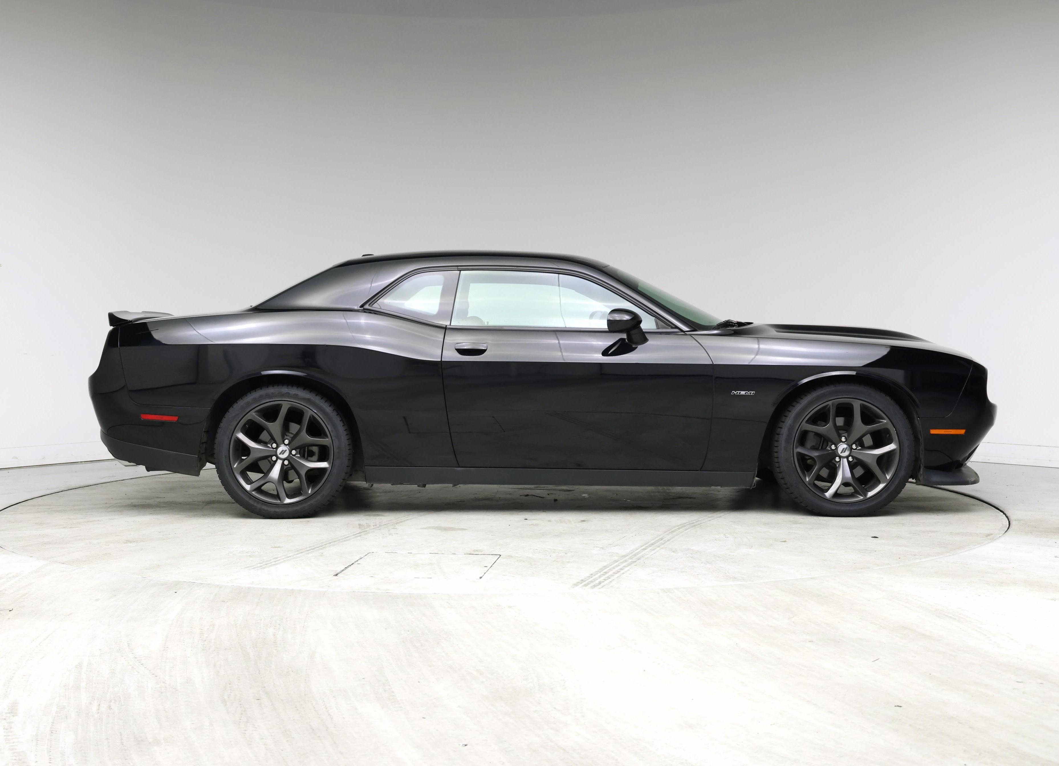 Thumbnail: 2019 Dodge Challenger - 7