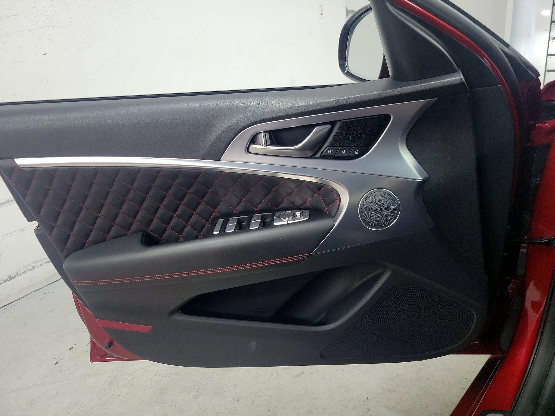 Thumbnail: 2019 Genesis G70 - 12