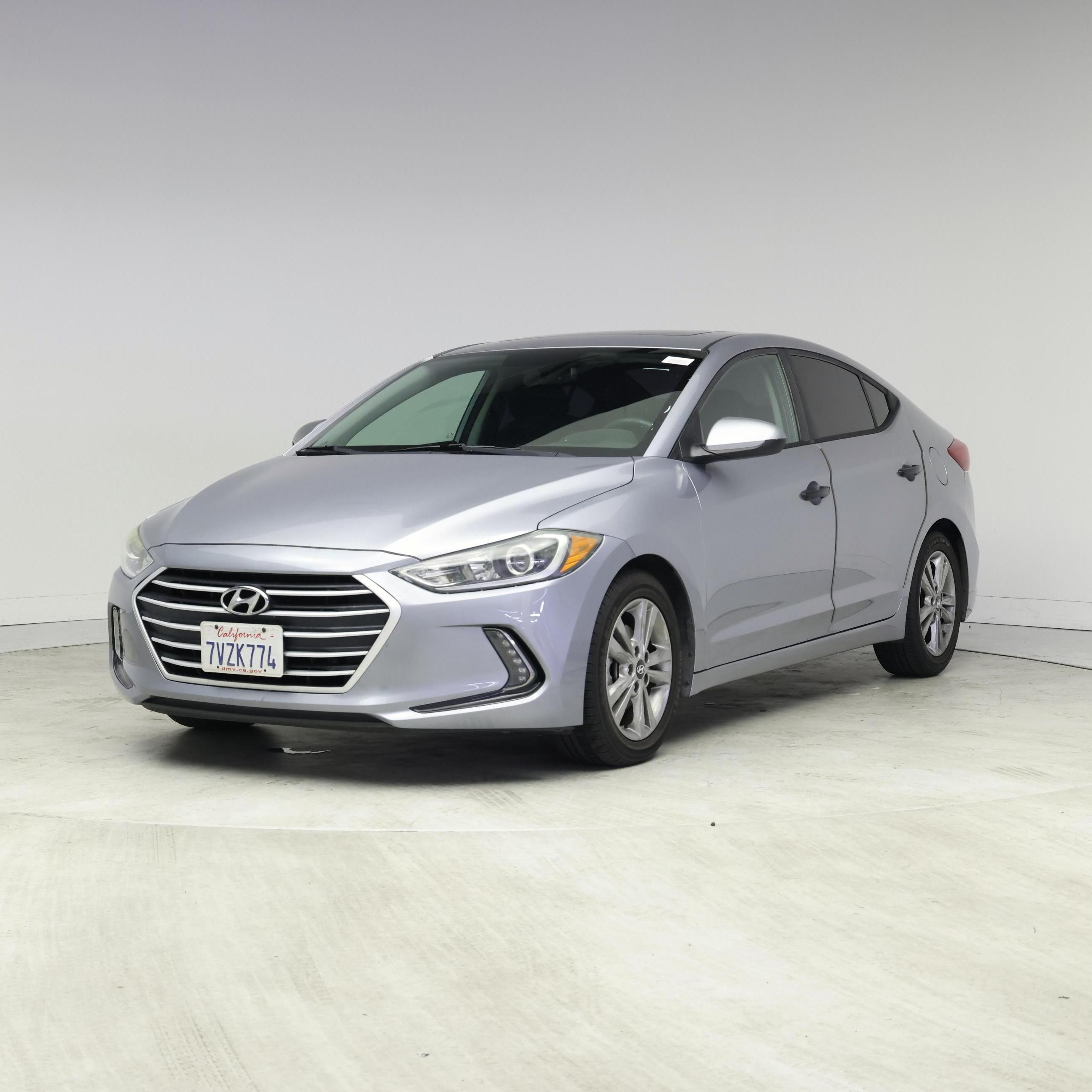 Thumbnail: 2017 Hyundai Elantra - 4