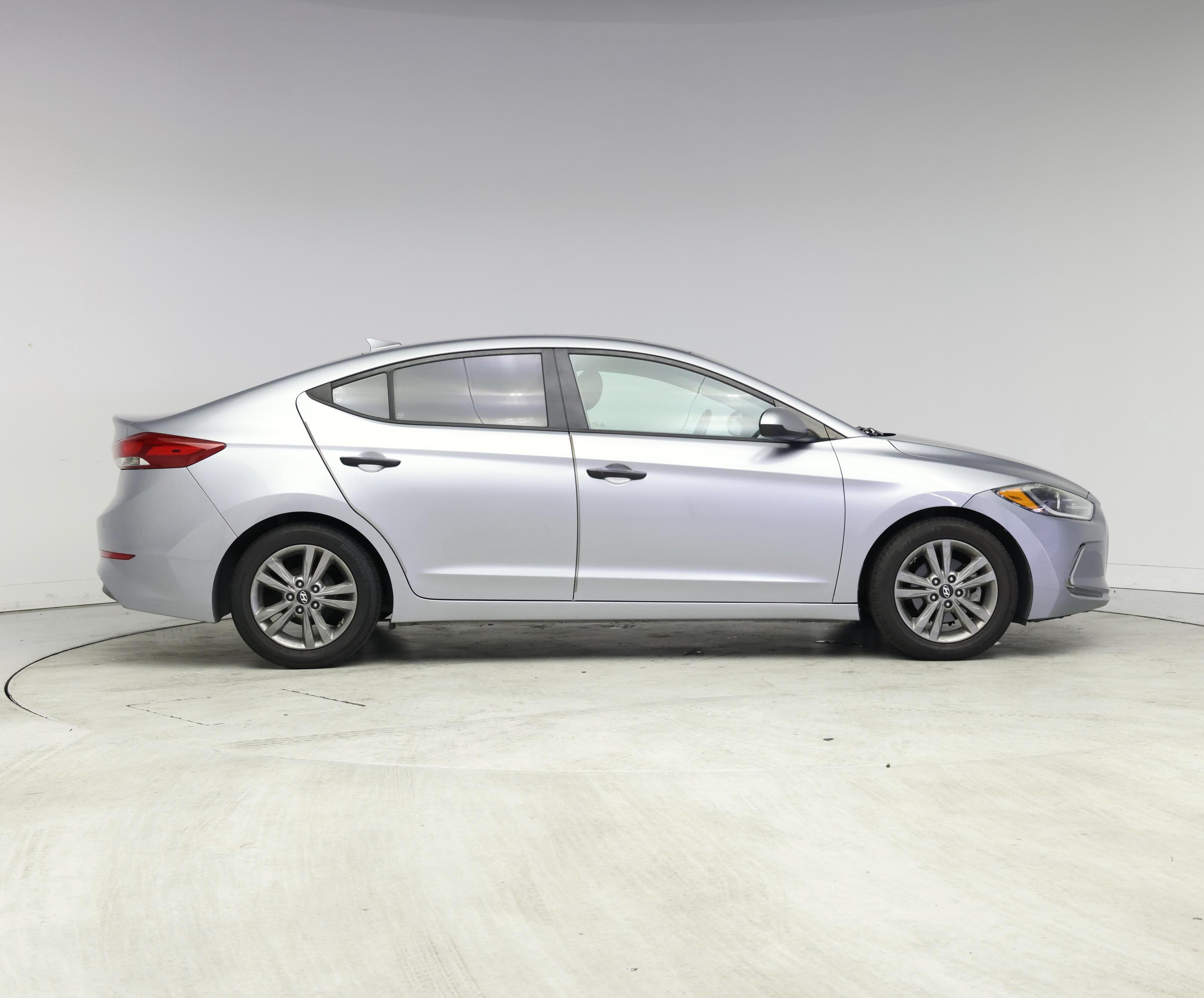 Thumbnail: 2017 Hyundai Elantra - 7