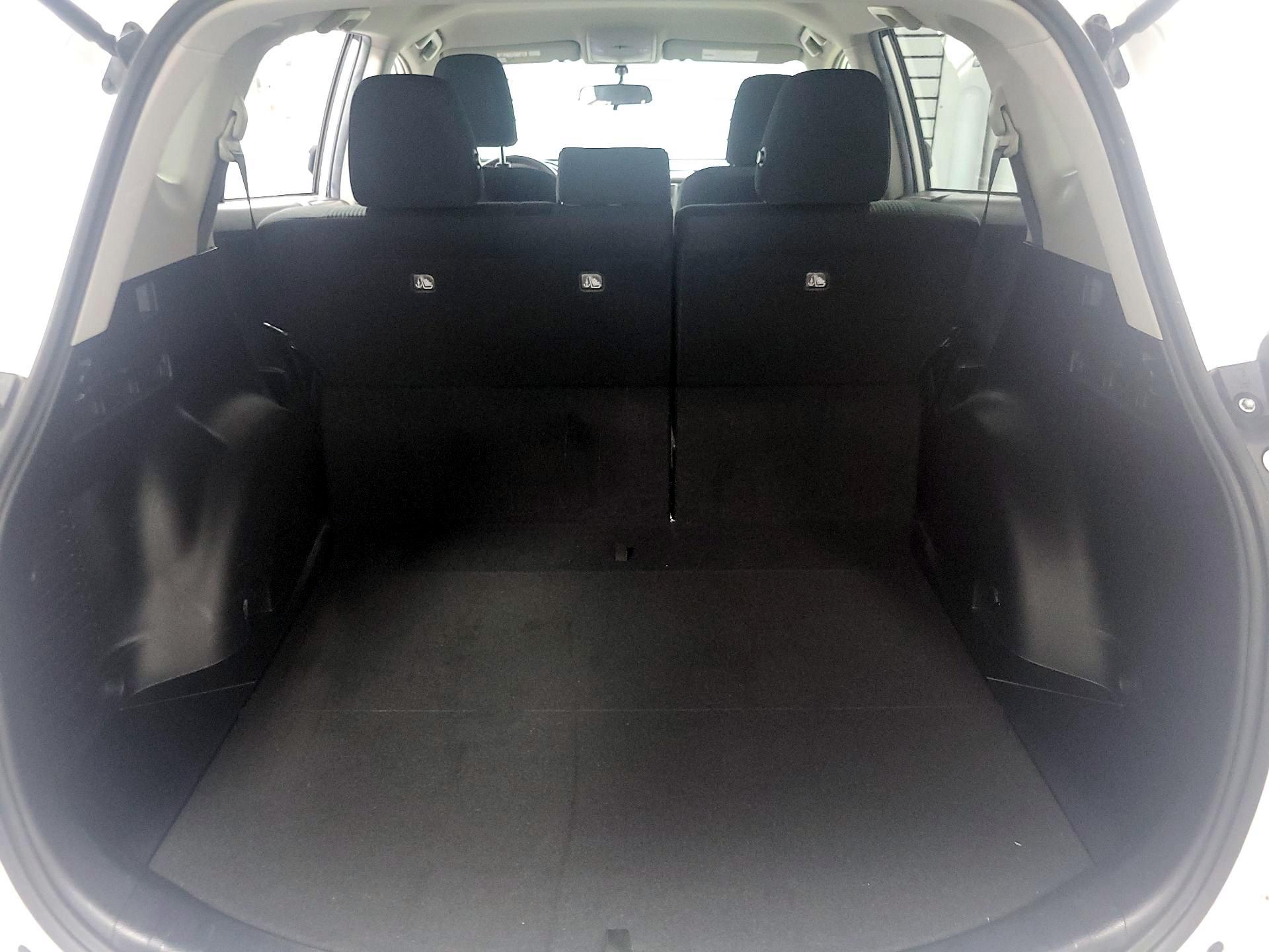 Thumbnail: 2016 Toyota RAV4 - 18