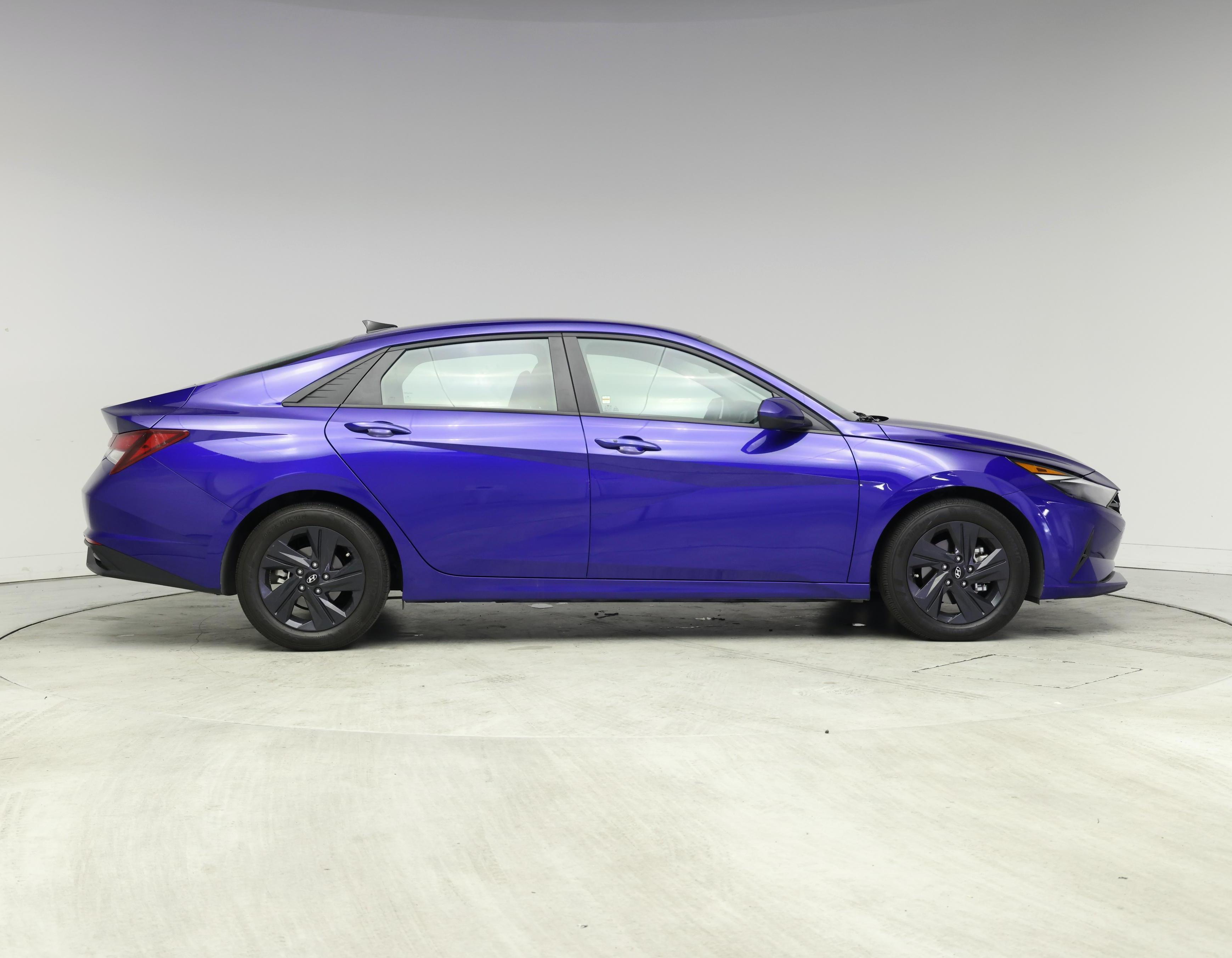 Thumbnail: 2023 Hyundai Elantra - 7