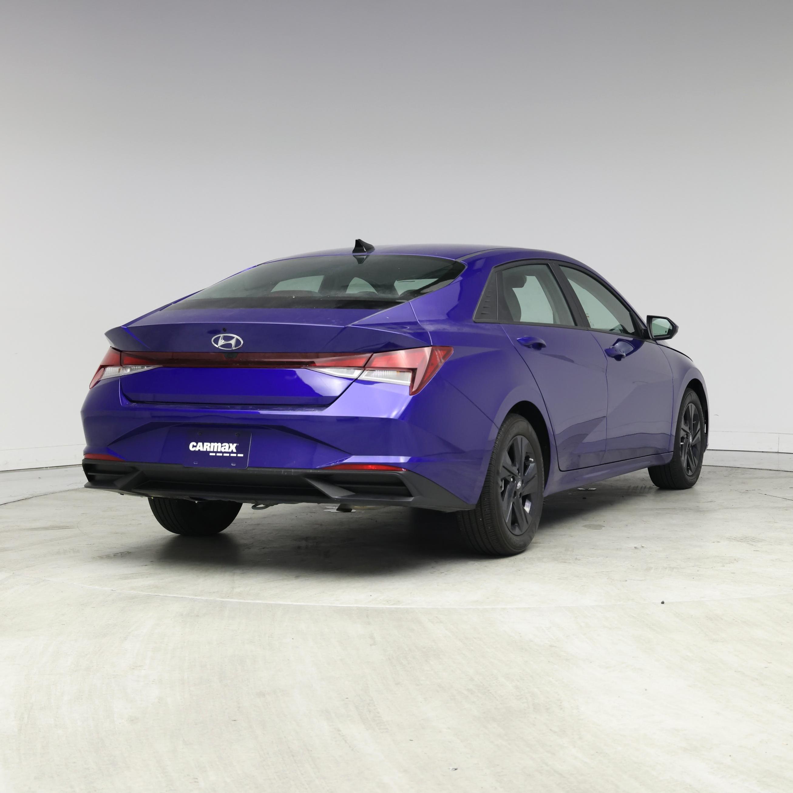 Thumbnail: 2023 Hyundai Elantra - 8