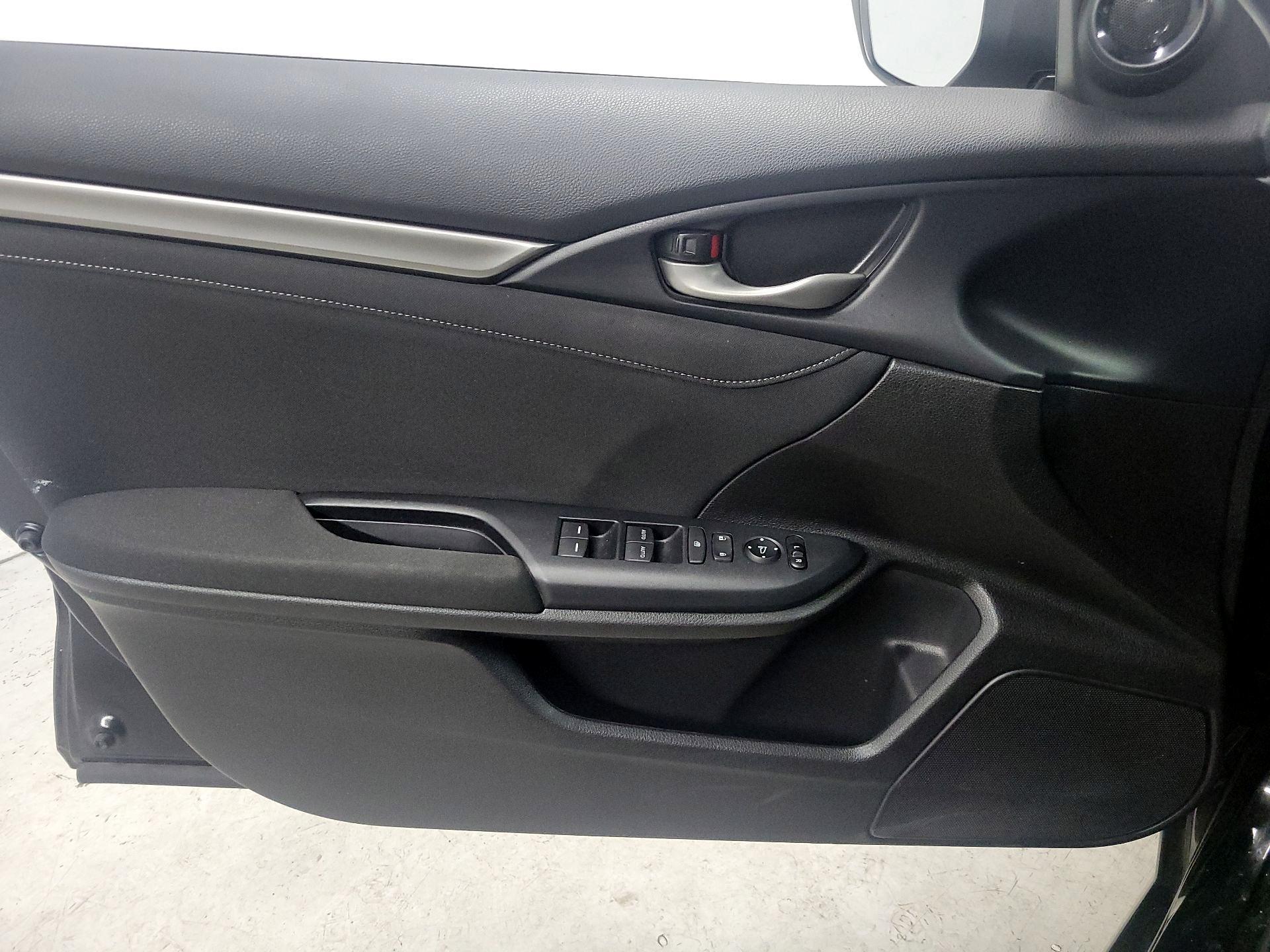 Thumbnail: 2019 Honda Civic - 12