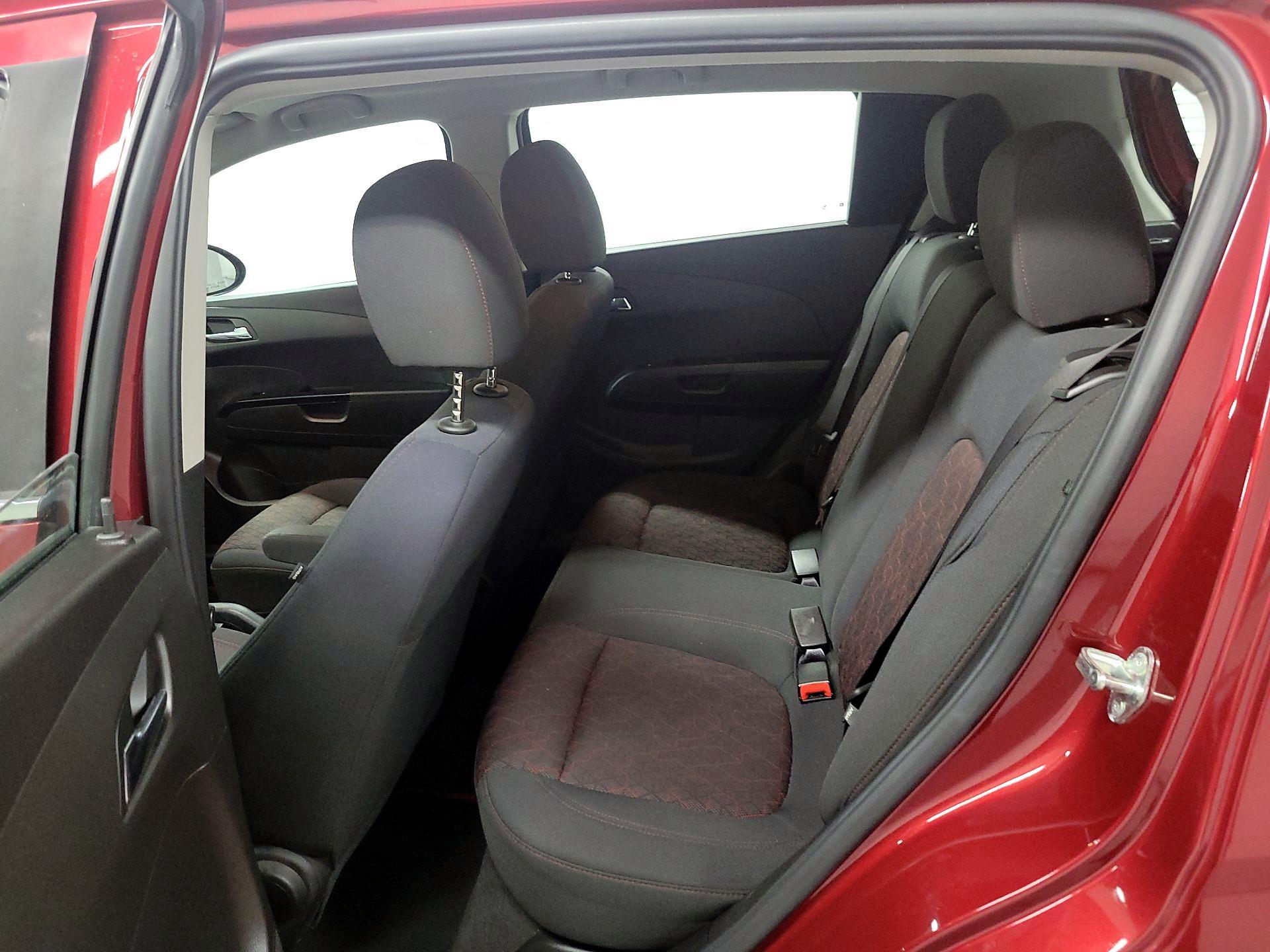 Thumbnail: 2017 Chevrolet Sonic - 17