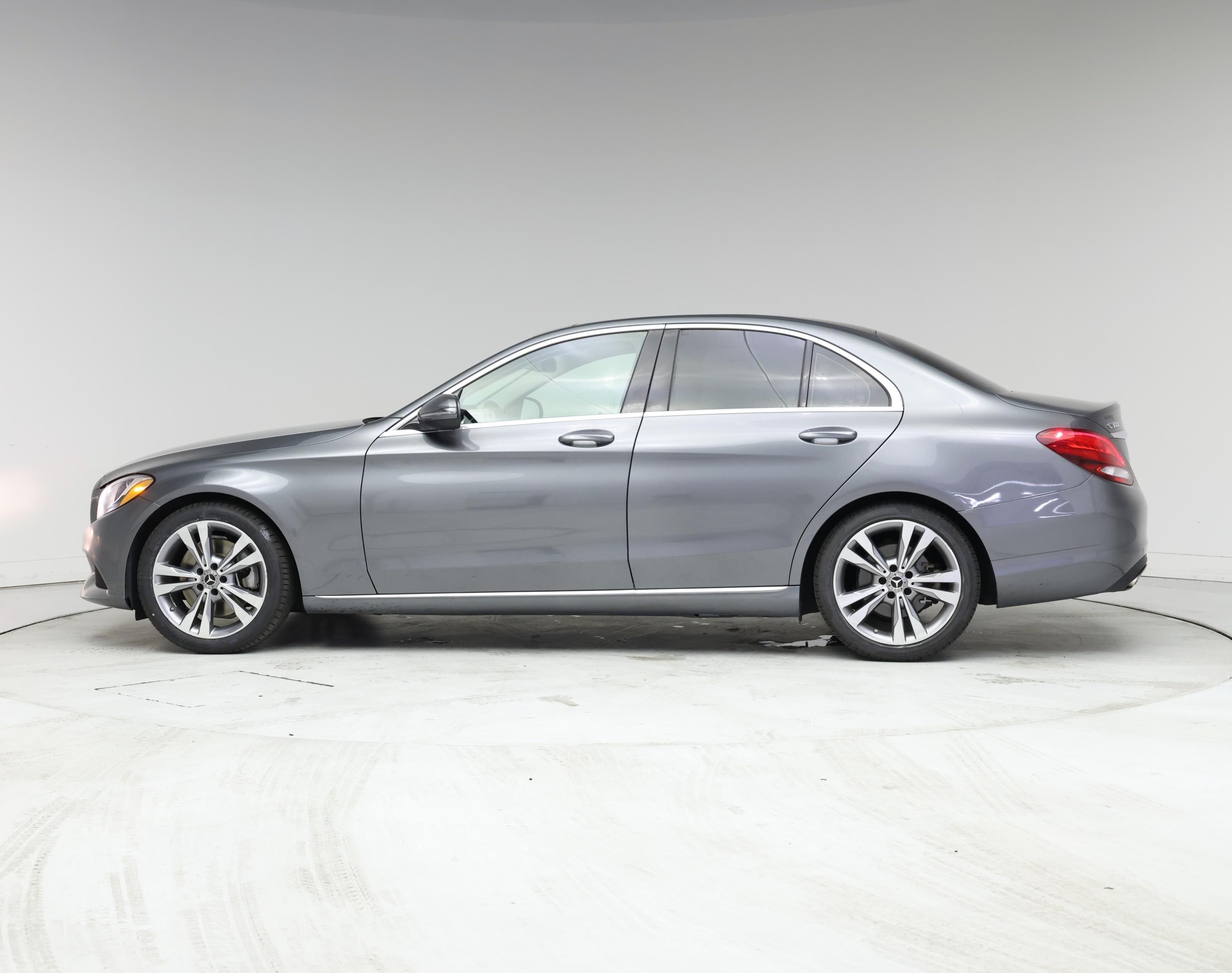 Thumbnail: 2017 Mercedes-Benz C-Class - 3