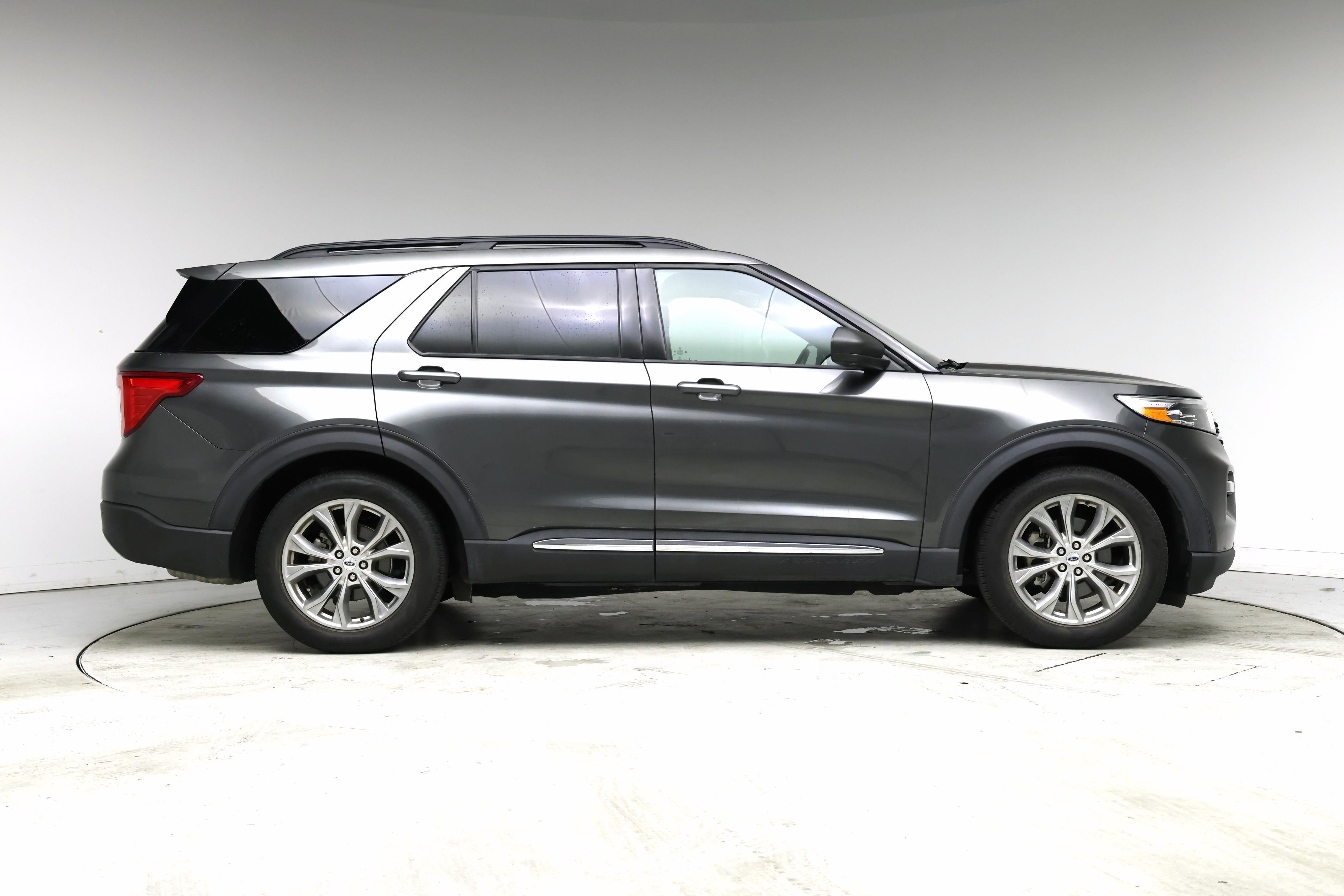 Thumbnail: 2020 Ford Explorer - 7