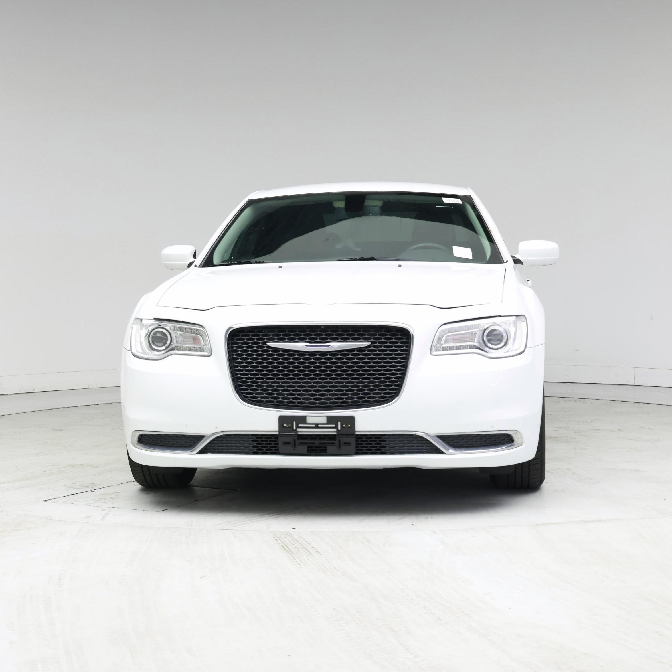 Thumbnail: 2017 Chrysler 300 - 5