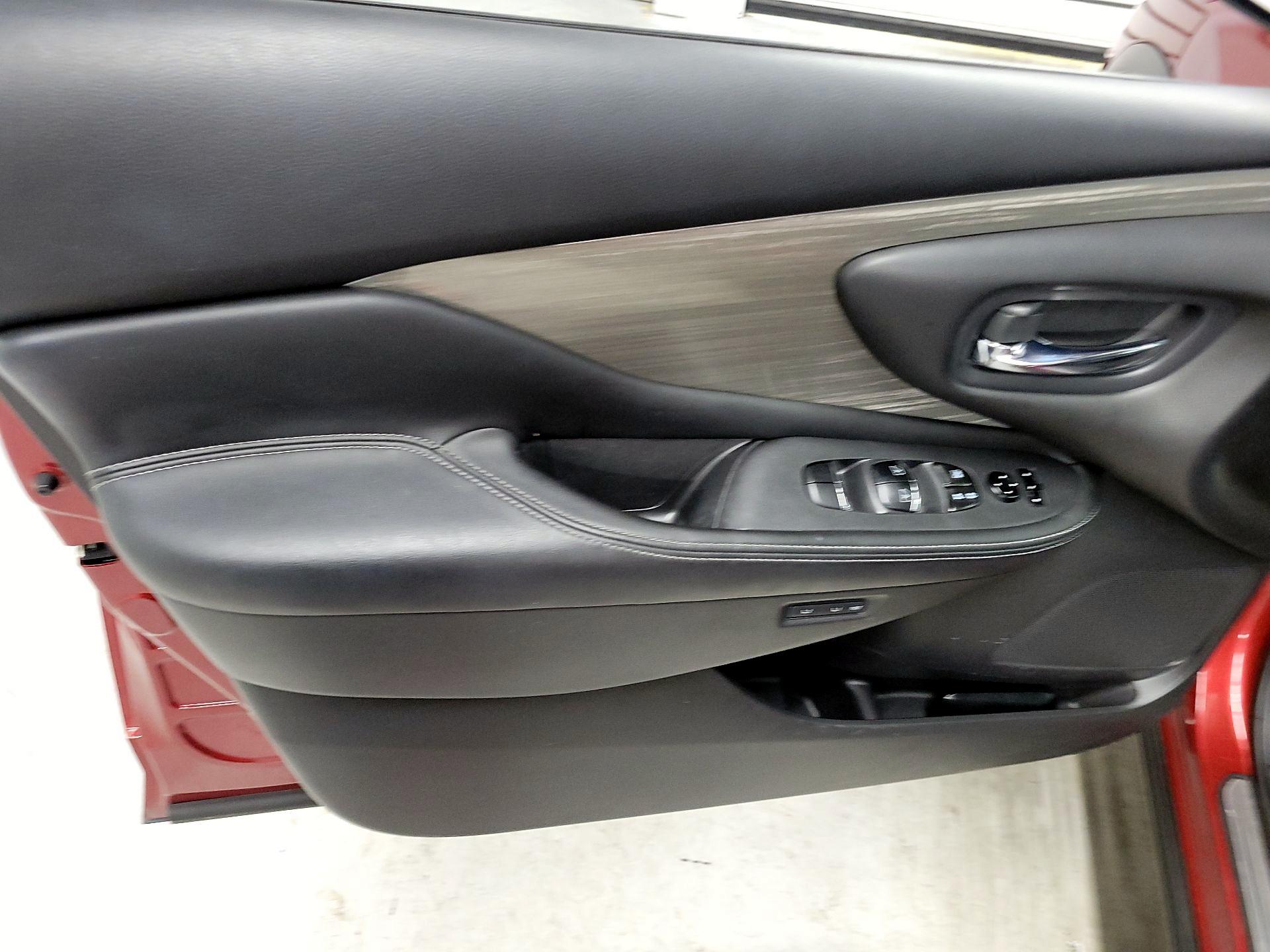 Thumbnail: 2016 Nissan Murano - 12