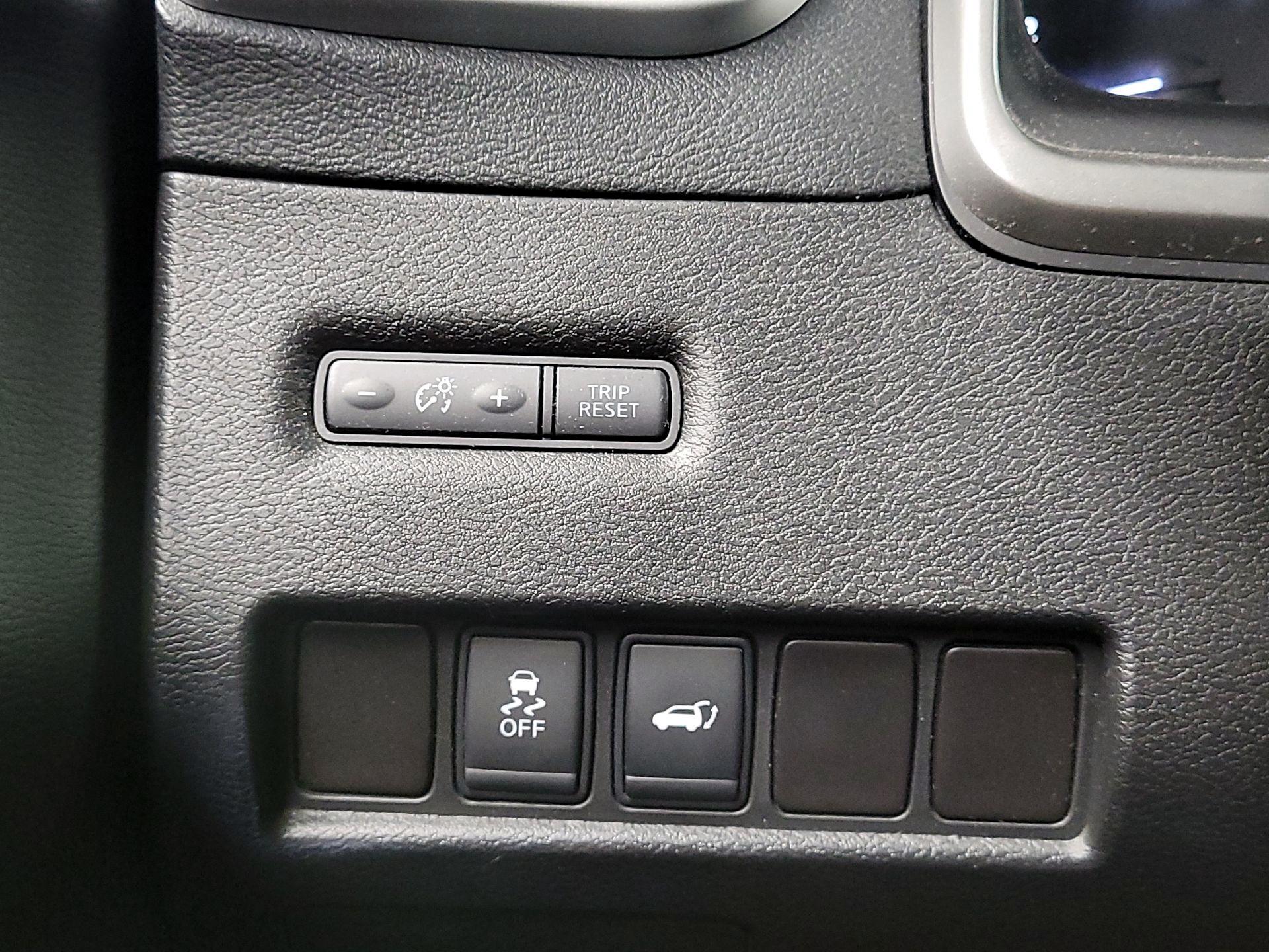 Thumbnail: 2016 Nissan Murano - 13