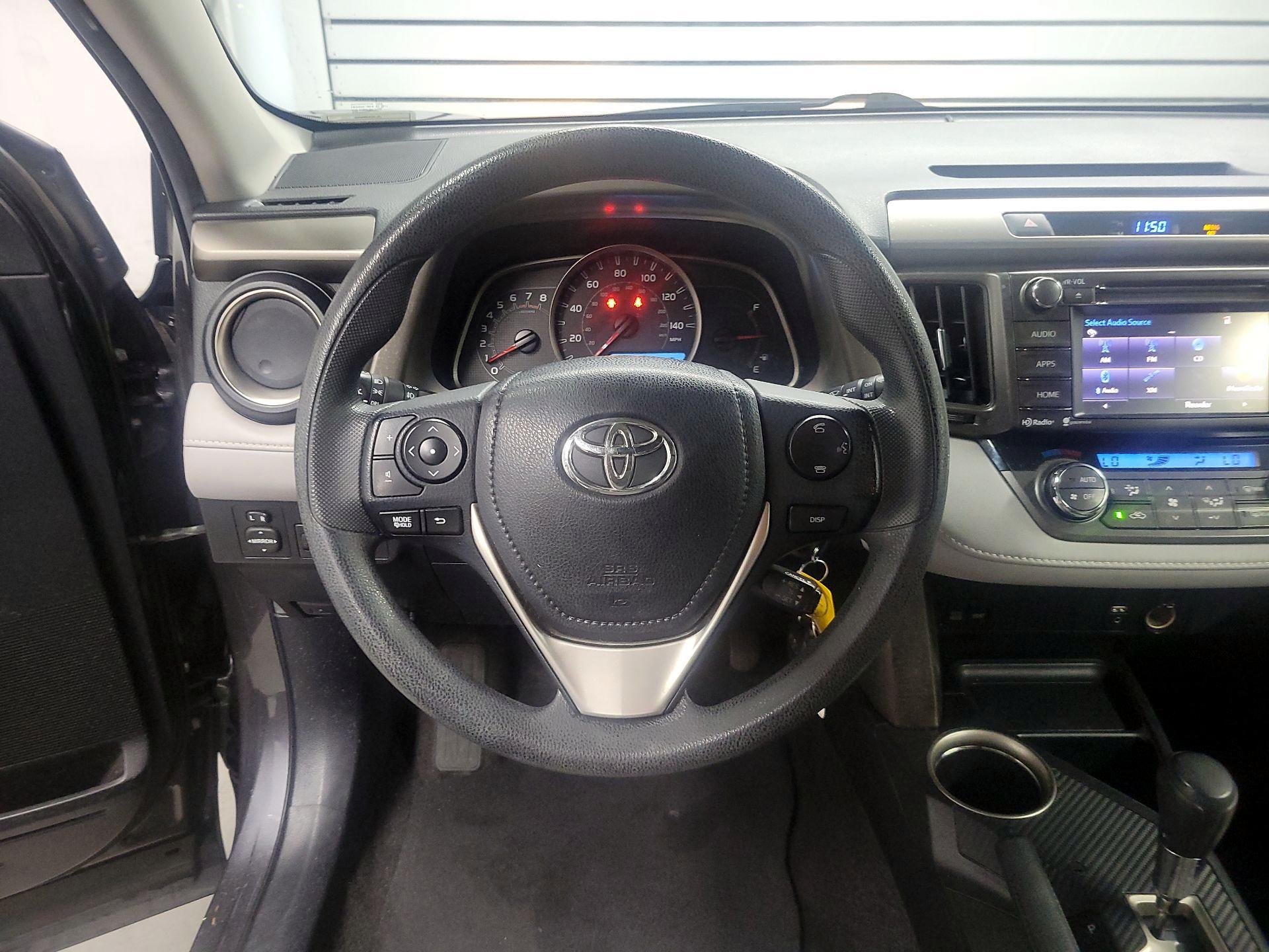 Thumbnail: 2014 Toyota RAV4 - 10