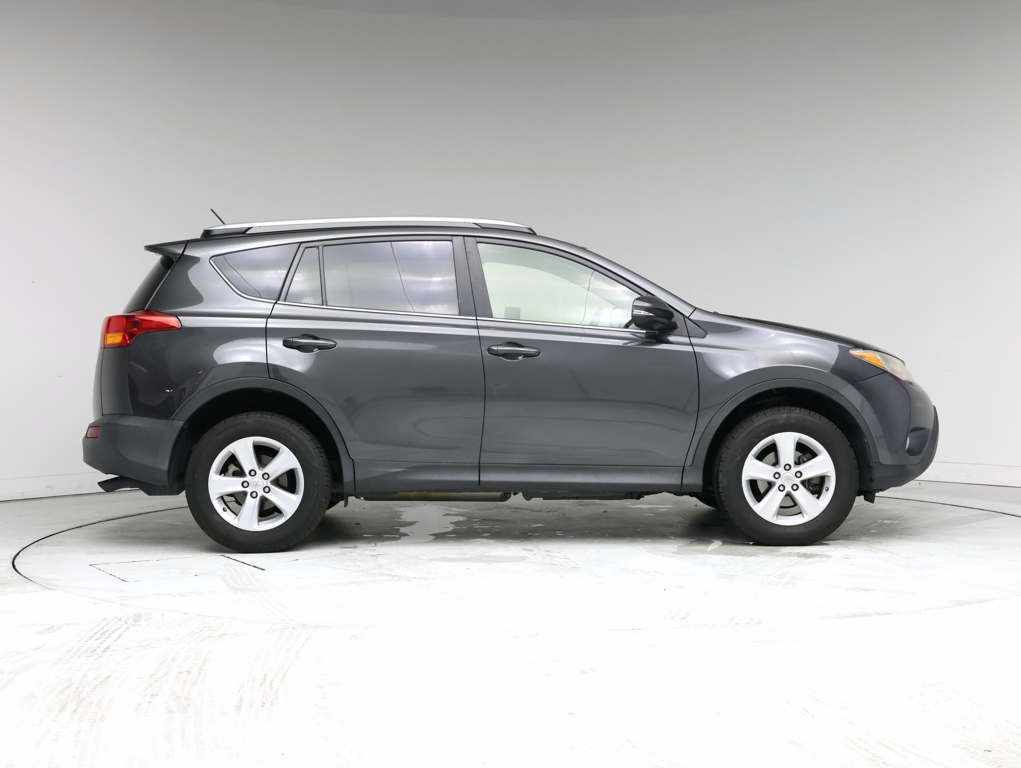 Thumbnail: 2014 Toyota RAV4 - 7