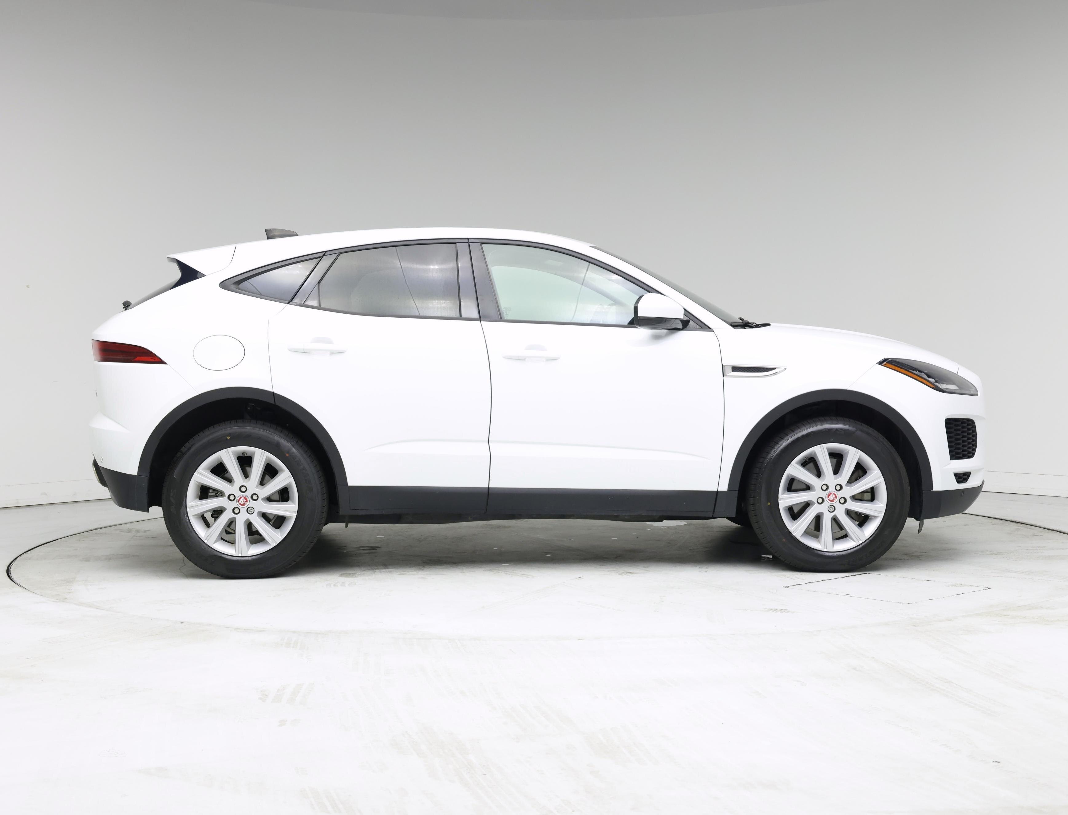 Thumbnail: 2020 Jaguar E-Pace - 7