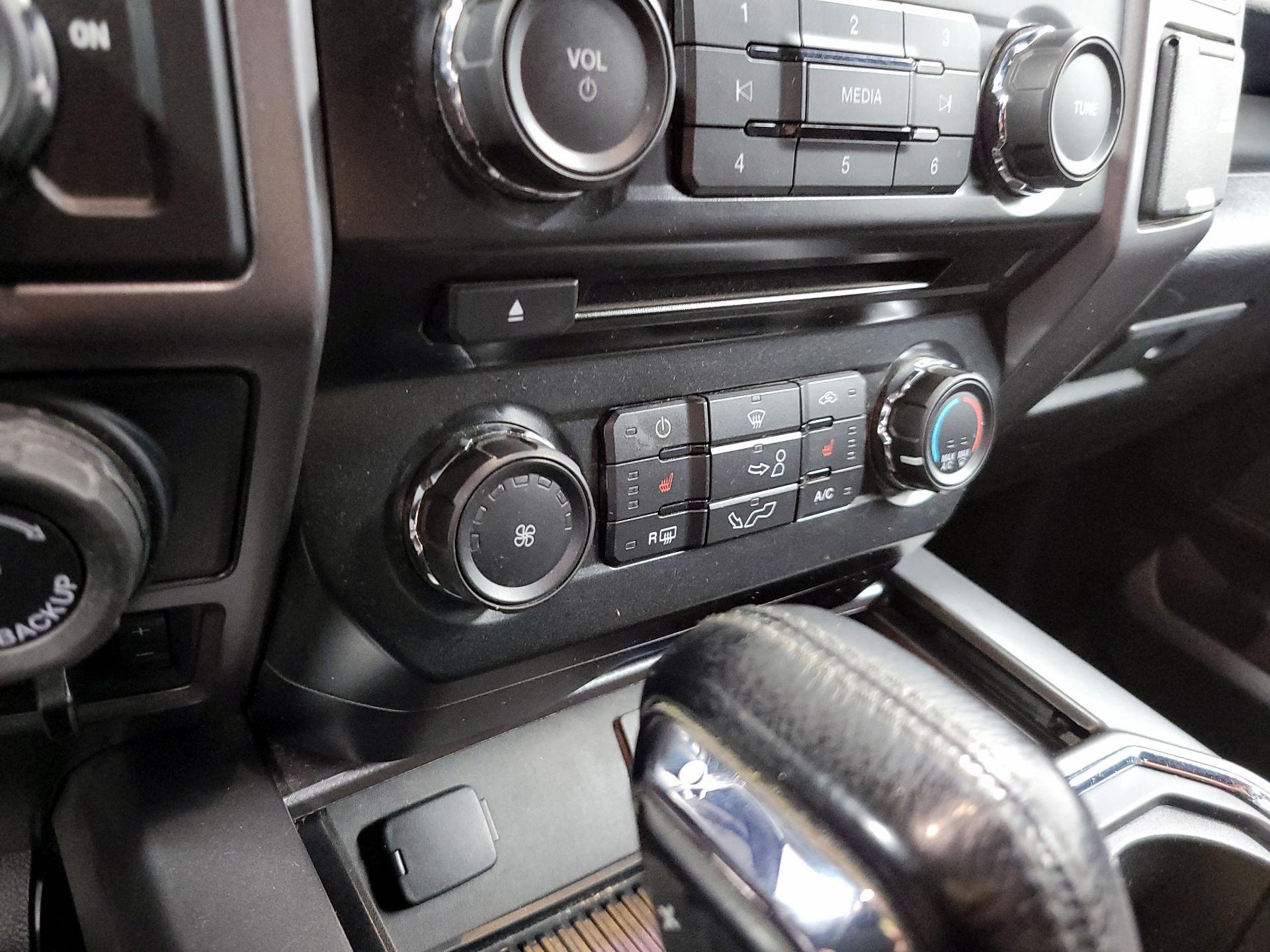 Thumbnail: 2016 Ford F-150 - 16