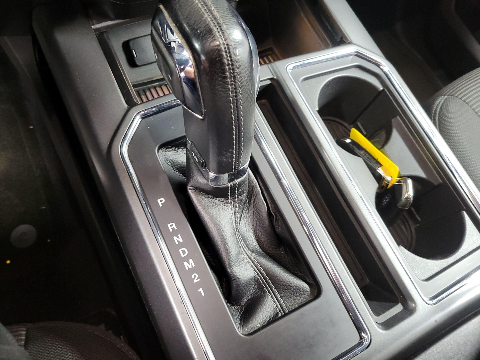 Thumbnail: 2016 Ford F-150 - 17
