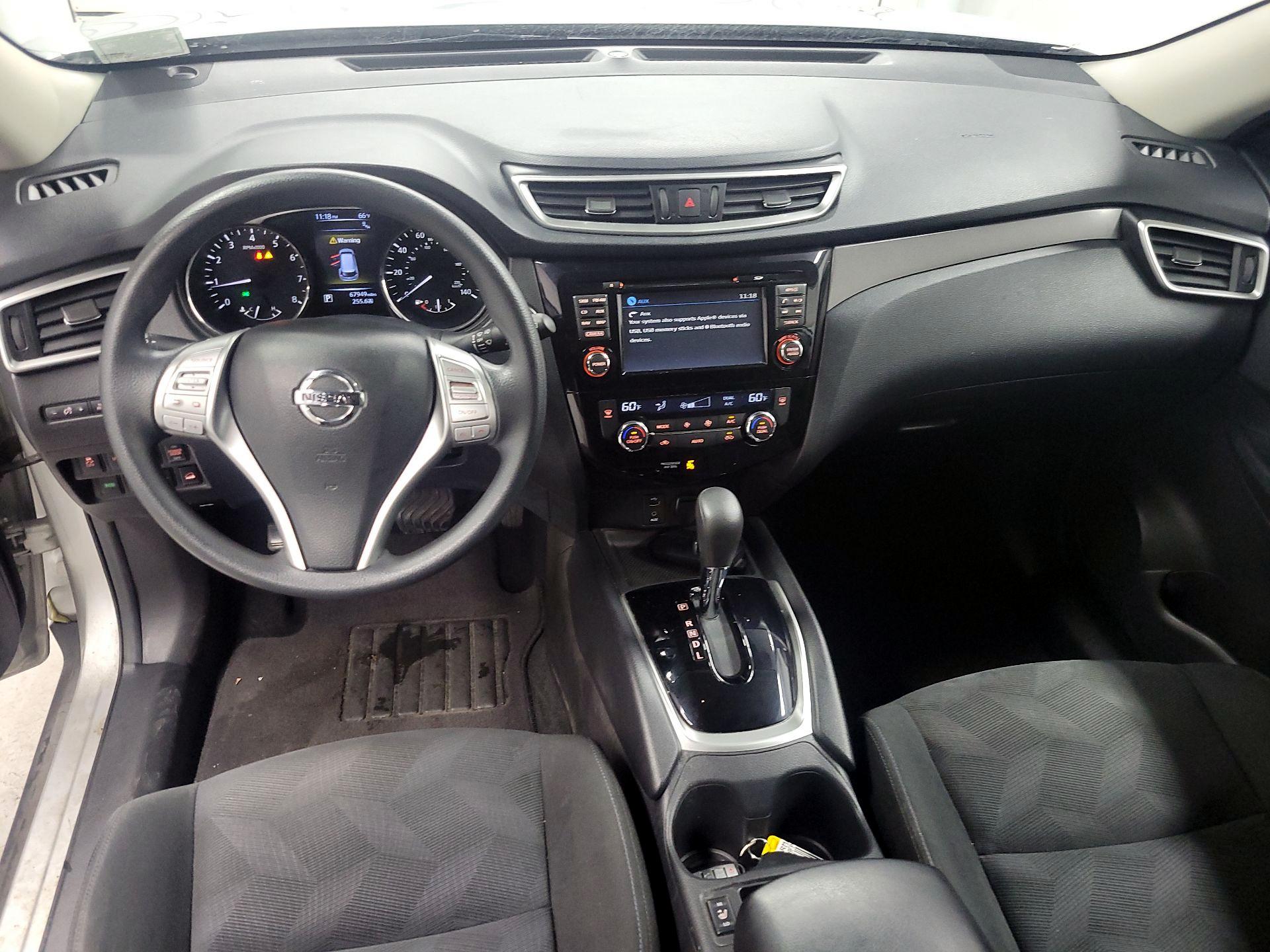 Thumbnail: 2015 Nissan Rogue - 9