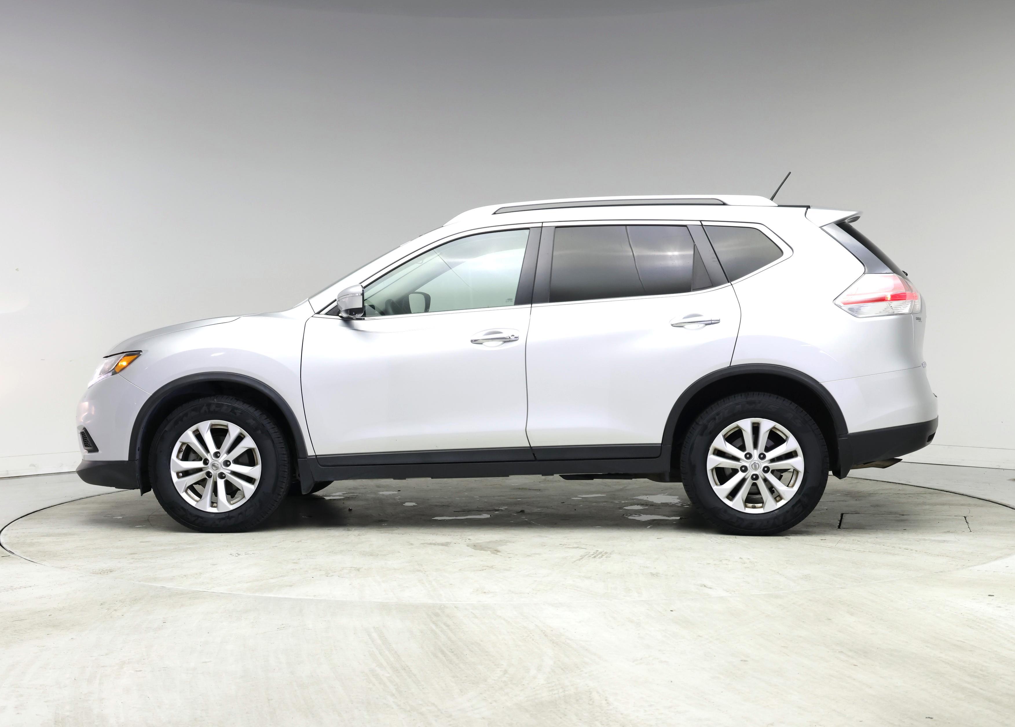 Thumbnail: 2015 Nissan Rogue - 3