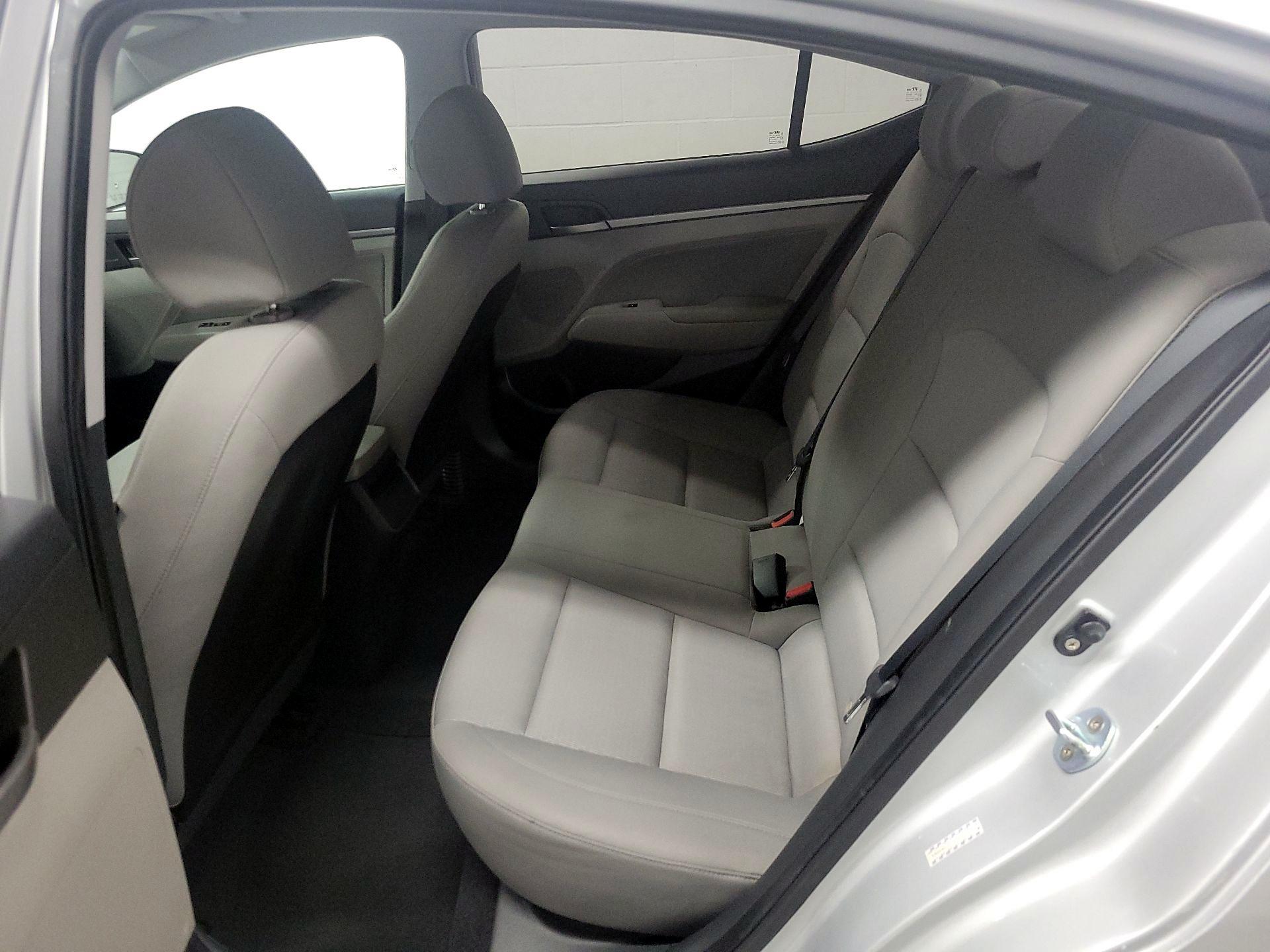 Thumbnail: 2017 Hyundai Elantra - 17