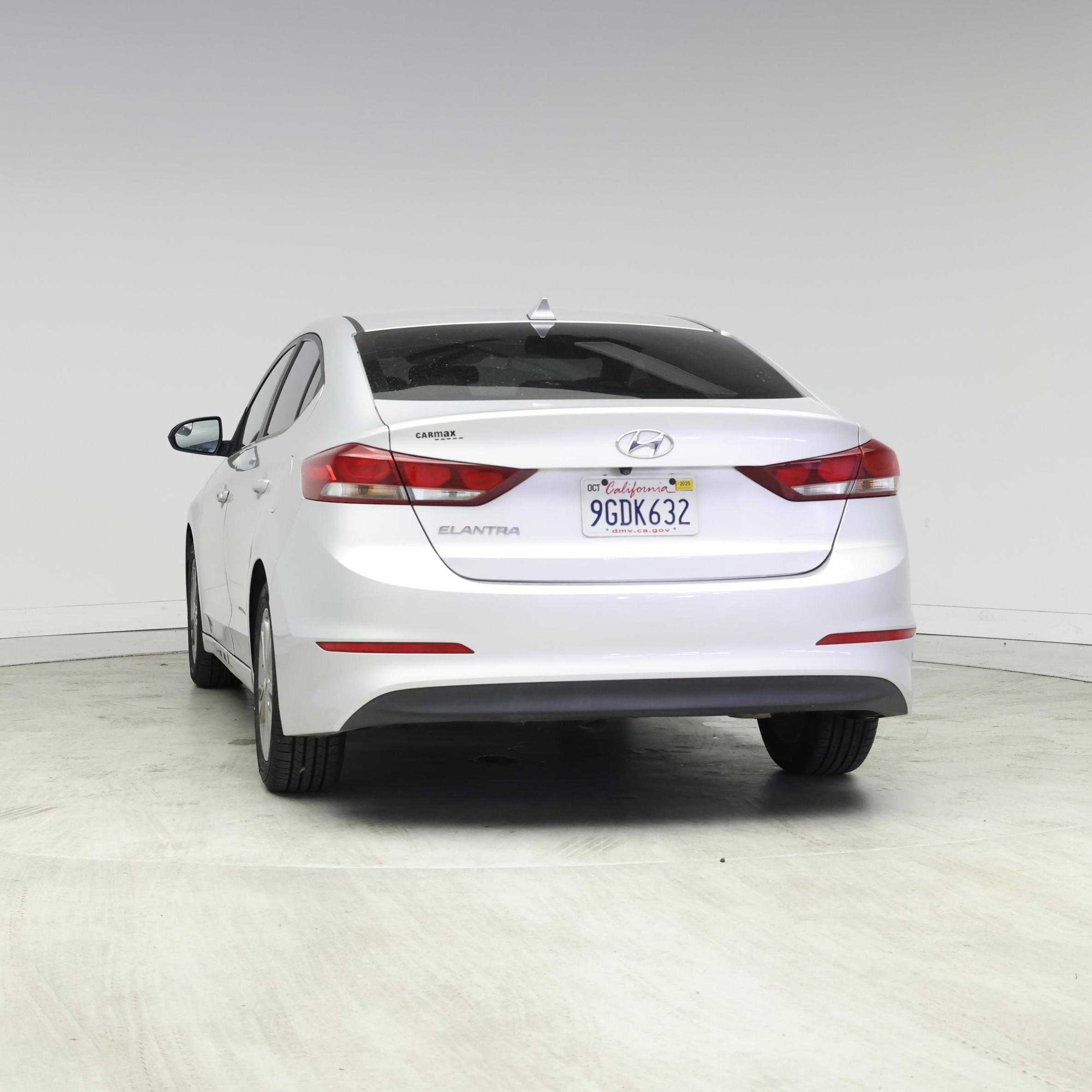Thumbnail: 2017 Hyundai Elantra - 6