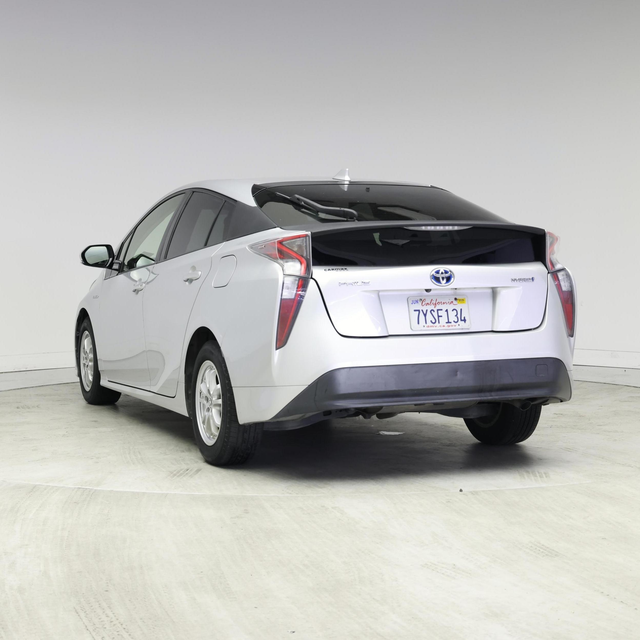 Thumbnail: 2017 Toyota Prius - 2