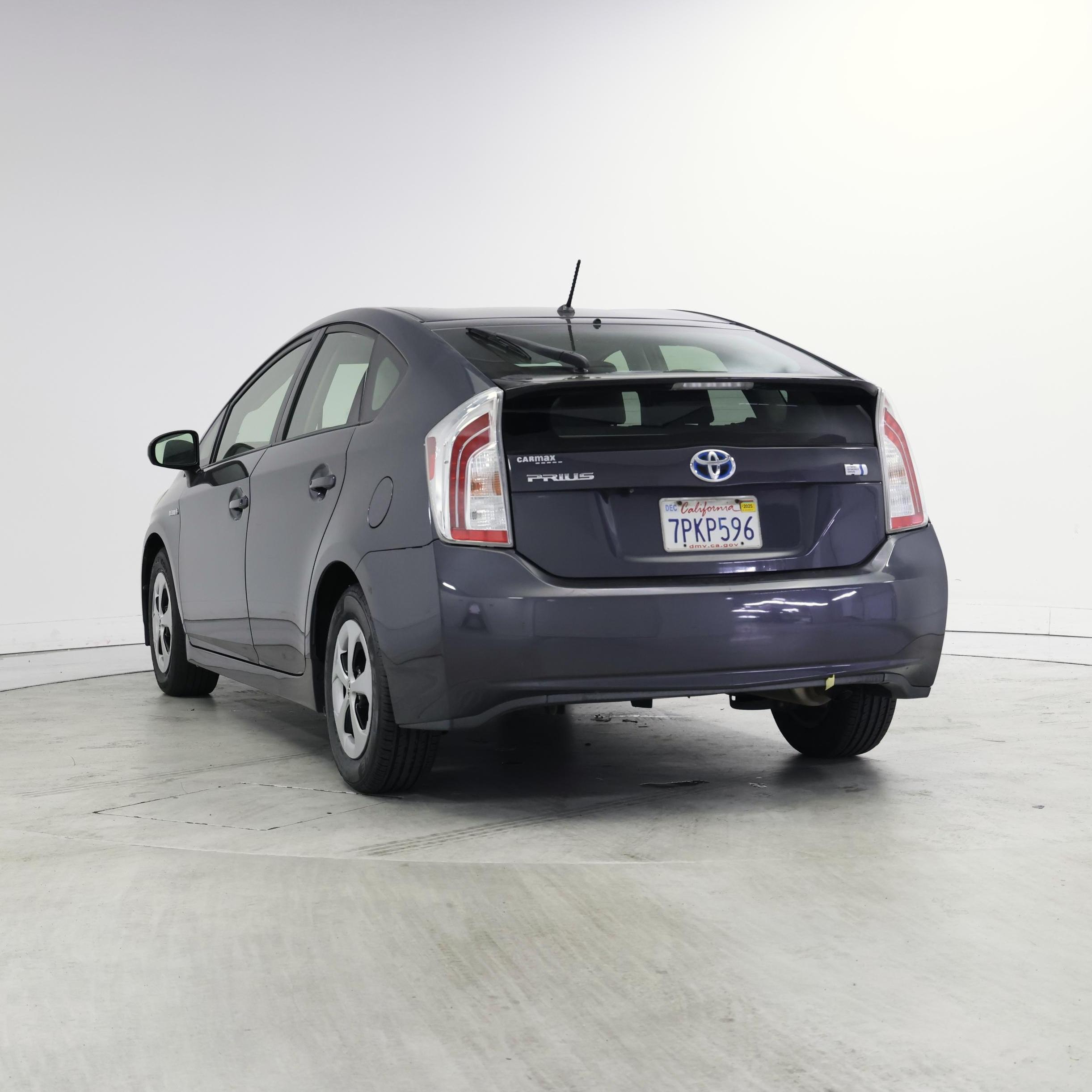 Thumbnail: 2015 Toyota Prius - 2