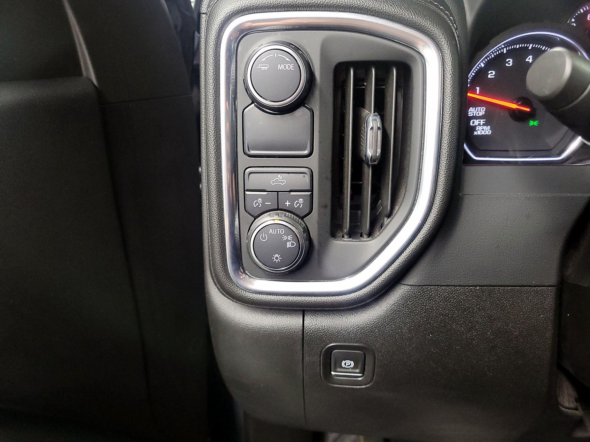 Thumbnail: 2021 Chevrolet Silverado 1500 - 13