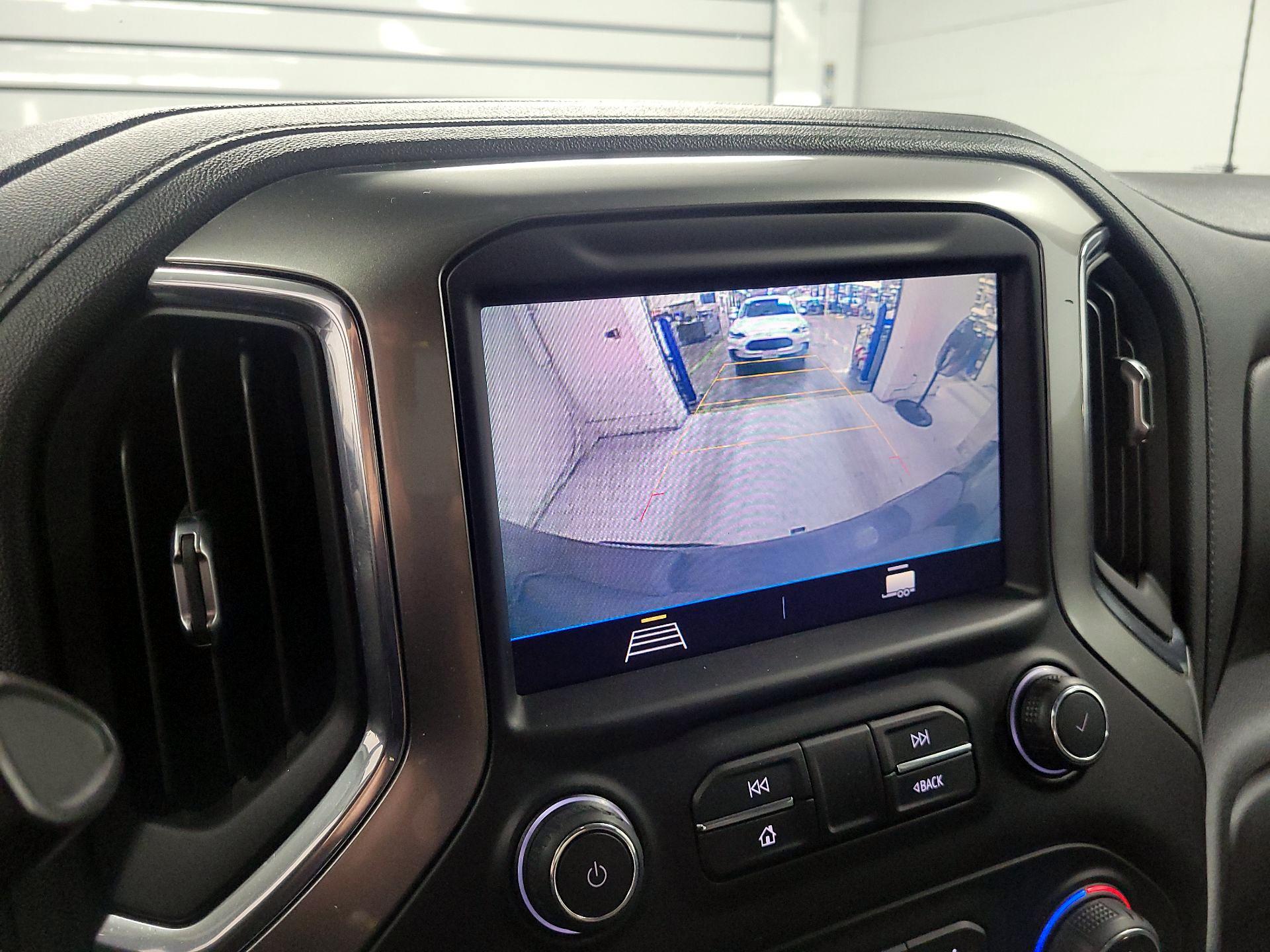 Thumbnail: 2021 Chevrolet Silverado 1500 - 14