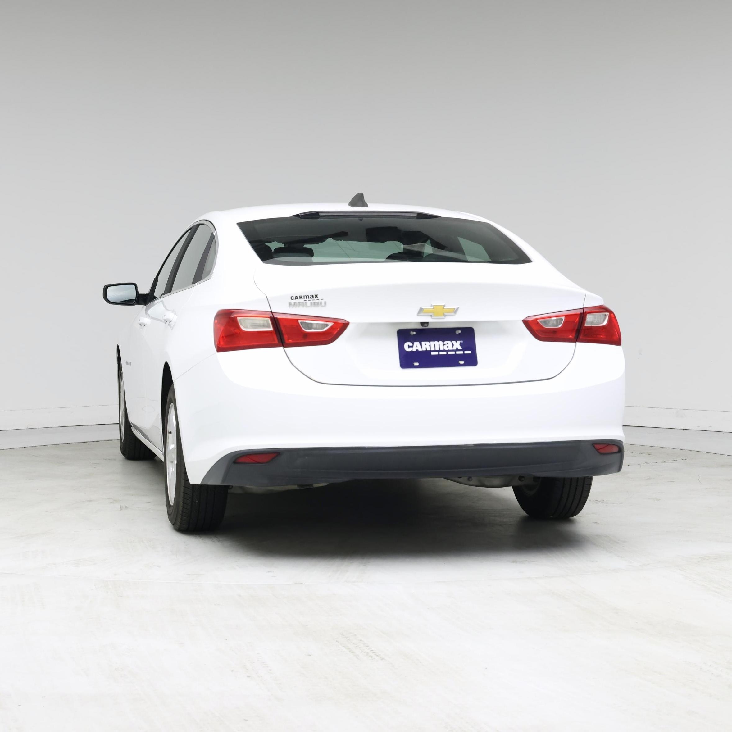 Thumbnail: 2018 Chevrolet Malibu - 6